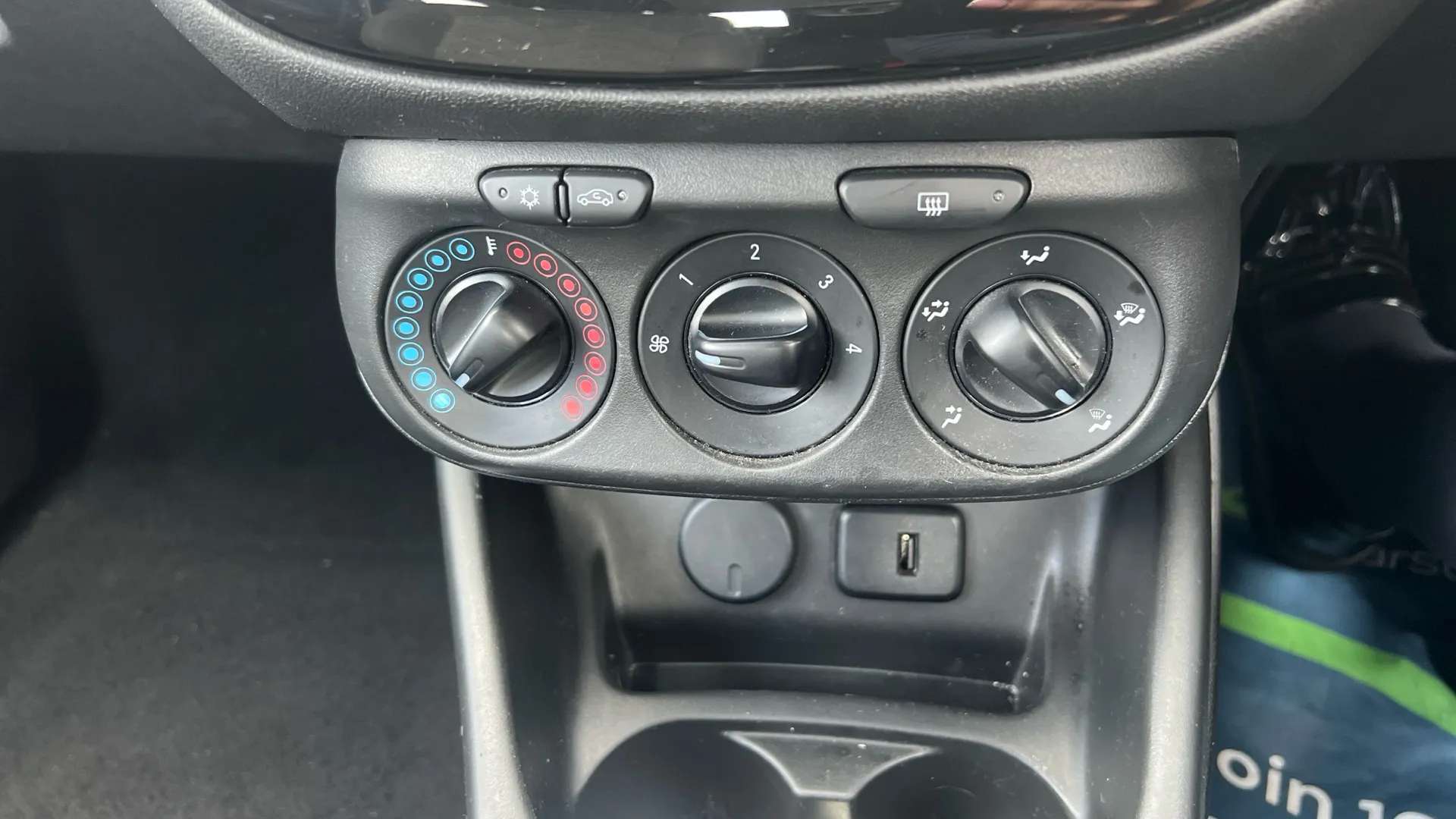 2018 VAUXHALL CORSA 2018 VAUXHALL CORSA