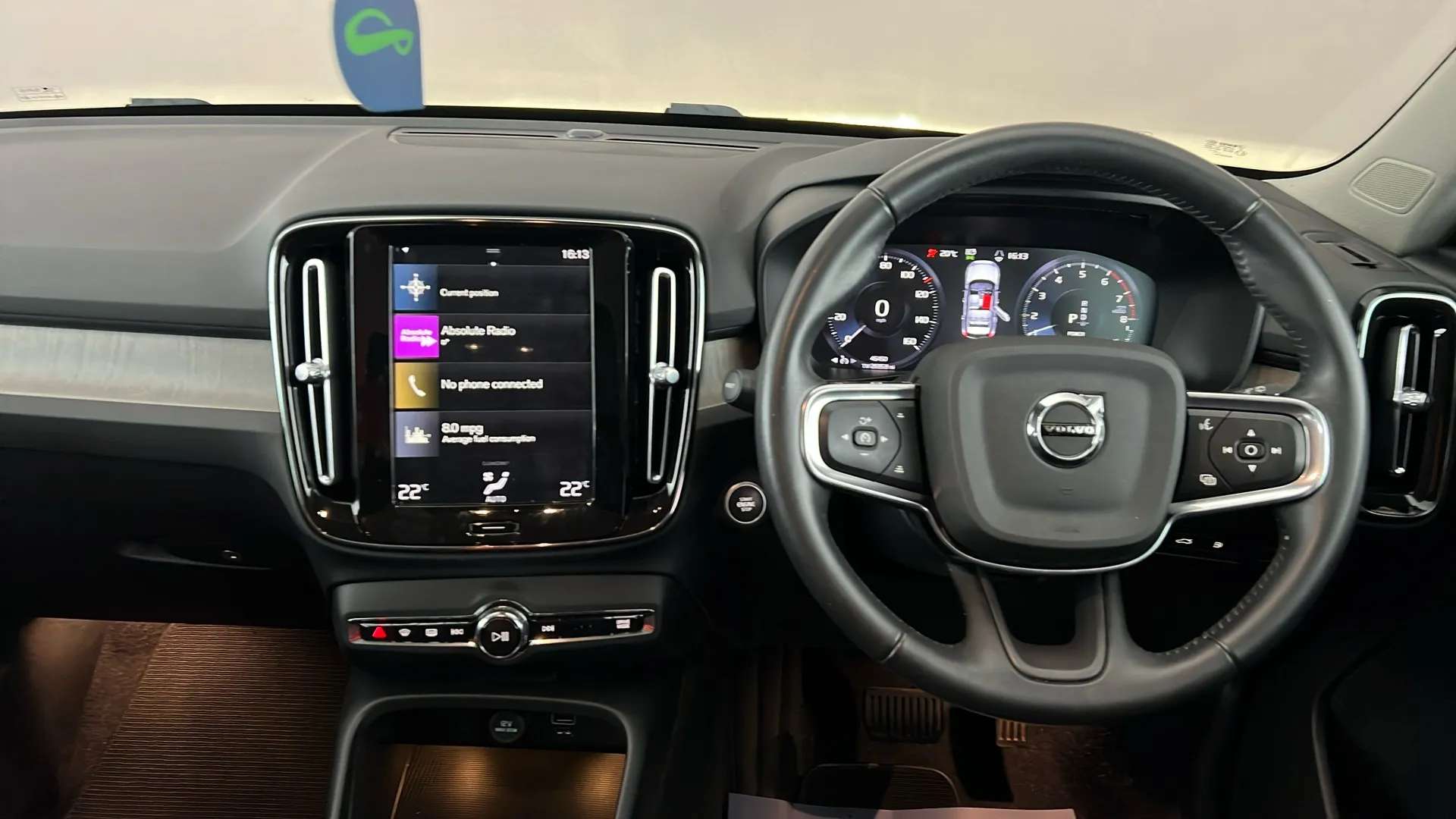 2021 VOLVO XC40 2021 VOLVO XC40