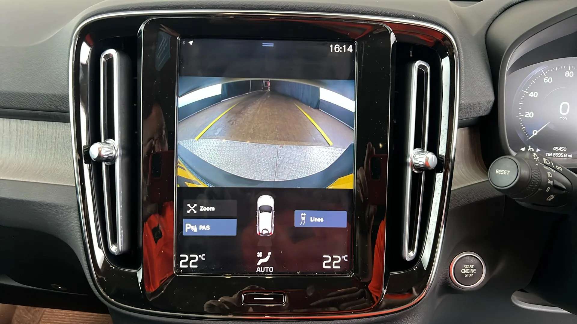 2021 VOLVO XC40 2021 VOLVO XC40