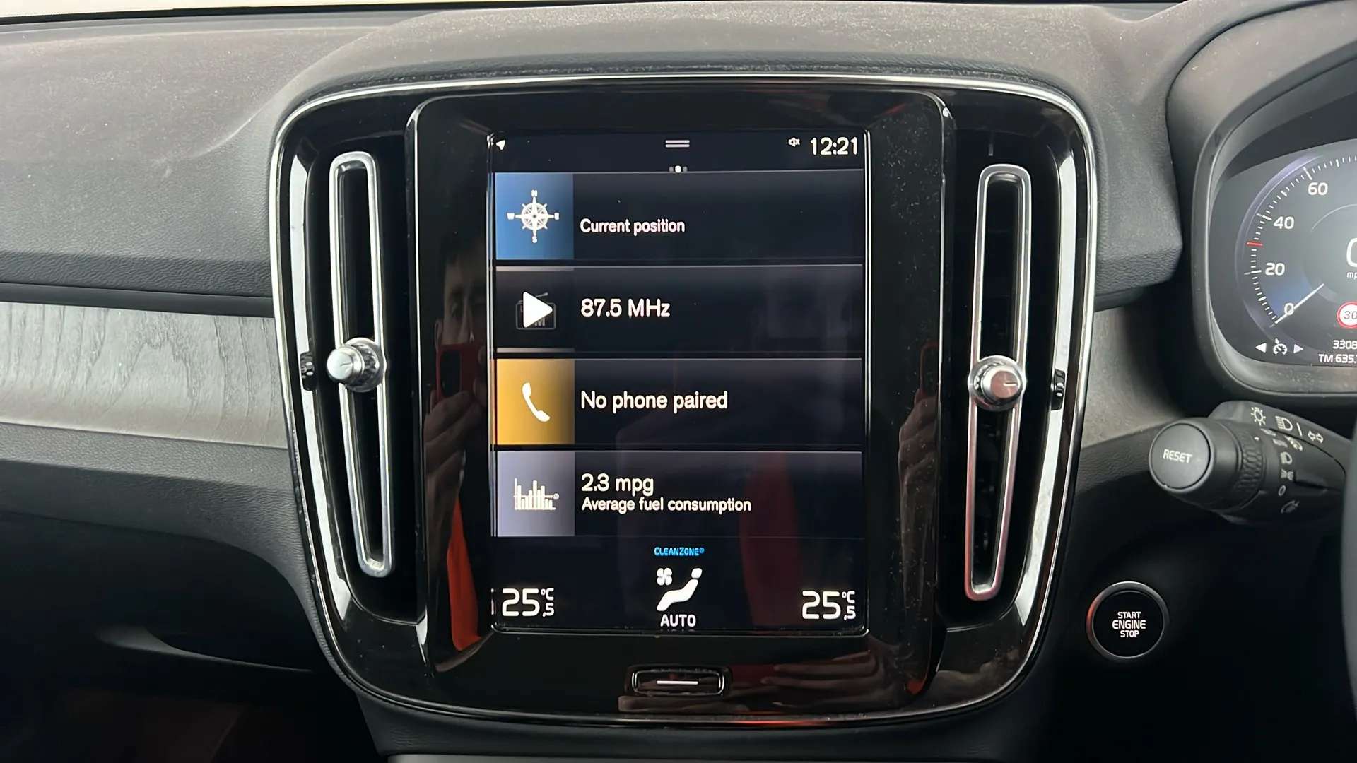 2021 VOLVO XC40 2021 VOLVO XC40