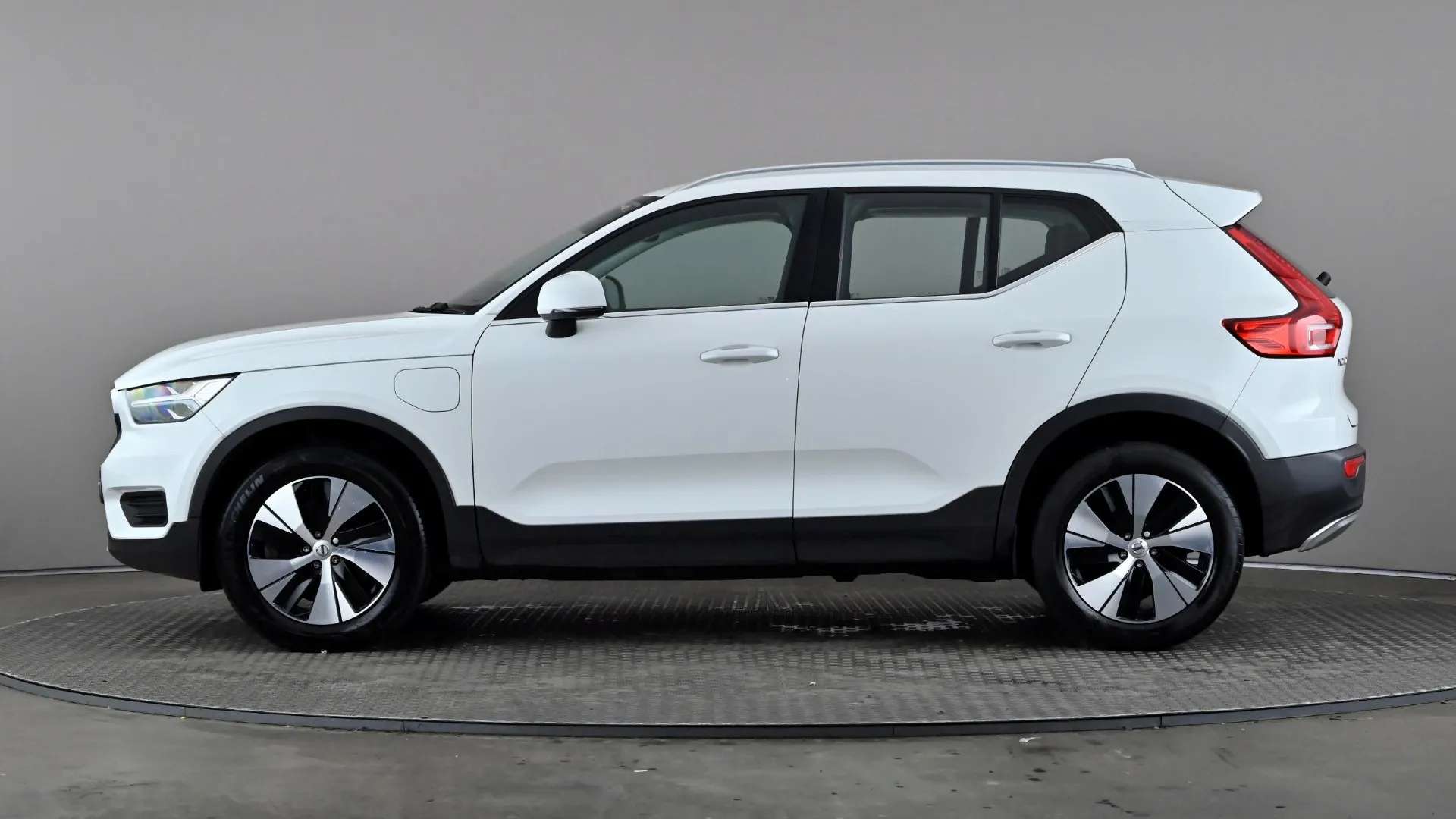 A 2021 VOLVO XC40 1.5 T4 Recharge PHEV Inscription Auto A 2021 VOLVO XC40 1.5 T4 Recharge PHEV Inscription Auto