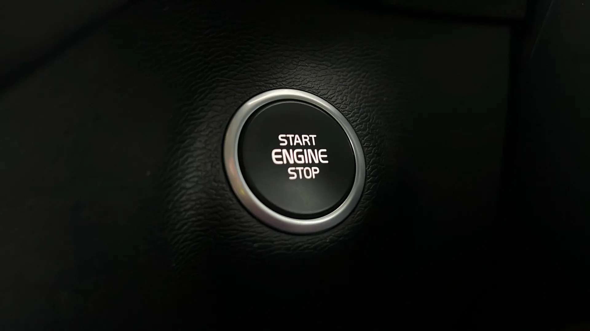 2021 VOLVO XC40 2021 VOLVO XC40