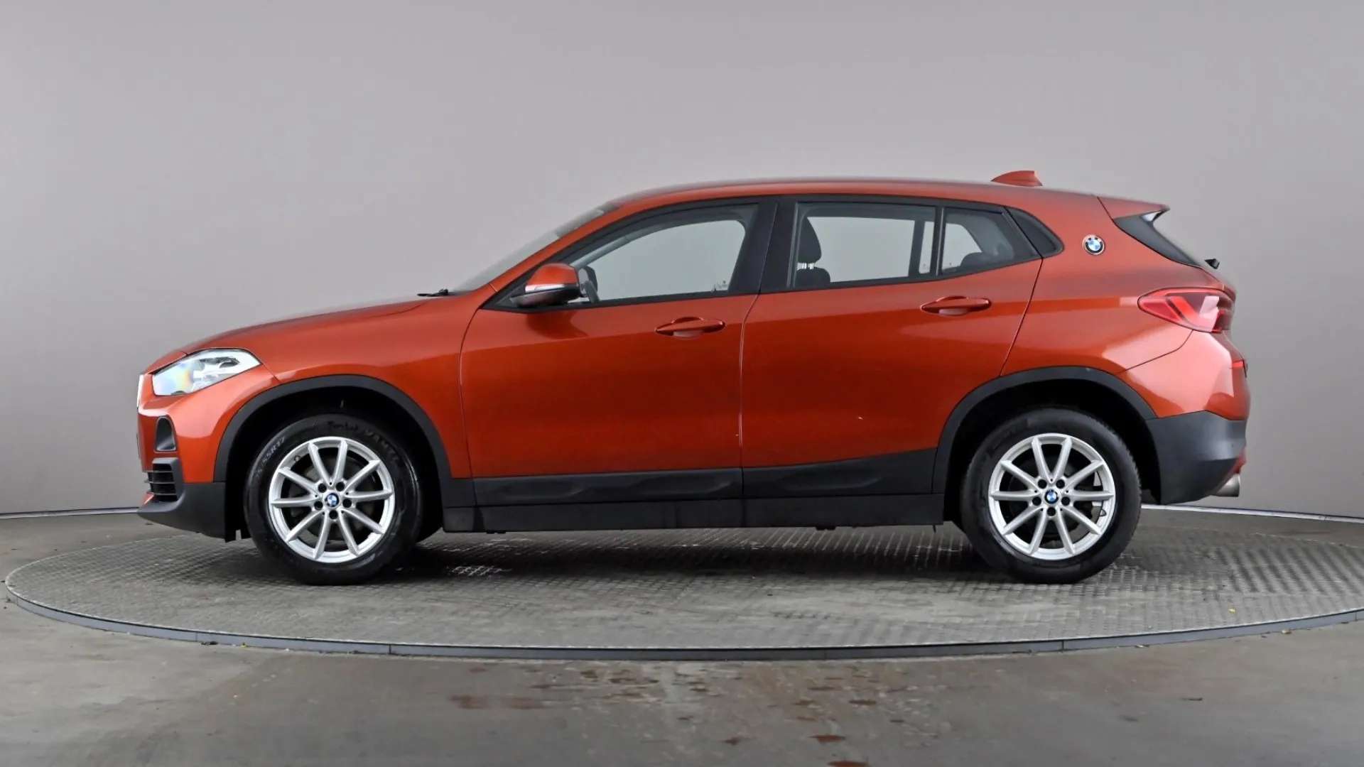 A 2019 BMW X2 sDrive 18i SE A 2019 BMW X2 sDrive 18i SE