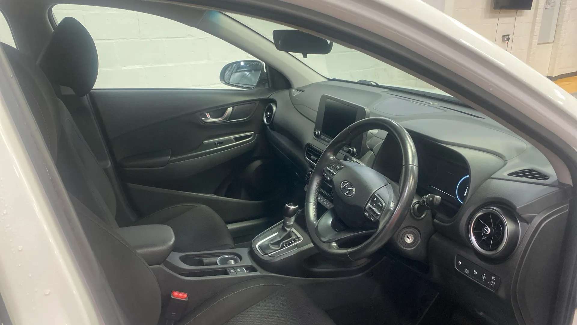 A 2023 HYUNDAI KONA 1.6 GDi Hybrid SE Connect DCT A 2023 HYUNDAI KONA 1.6 GDi Hybrid SE Connect DCT