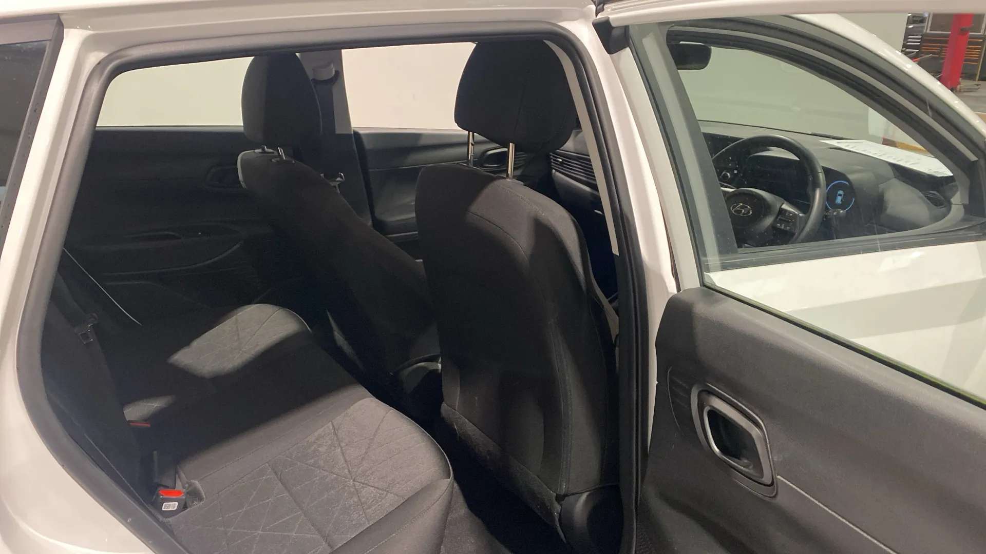 A 2023 HYUNDAI BAYON 1.0 TGDi 48V MHEV SE Connect DCT A 2023 HYUNDAI BAYON 1.0 TGDi 48V MHEV SE Connect DCT