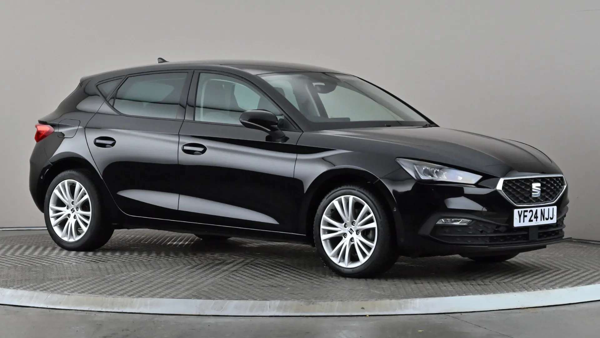 A 2024 SEAT LEON 1.0 eTSI SE Dynamic DSG A 2024 SEAT LEON 1.0 eTSI SE Dynamic DSG
