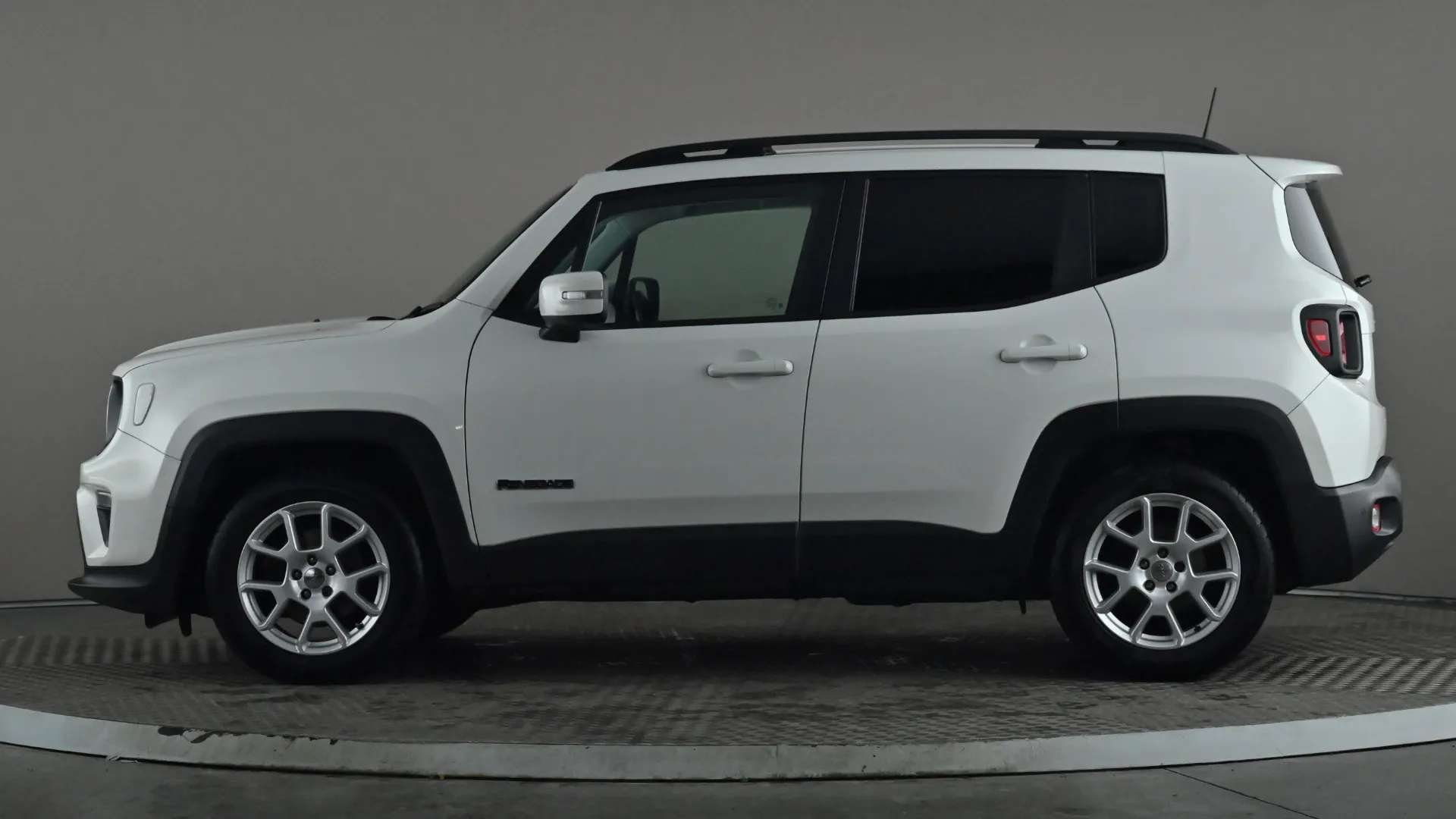A 2018 JEEP RENEGADE 1.0 T3 GSE Longitude A 2018 JEEP RENEGADE 1.0 T3 GSE Longitude