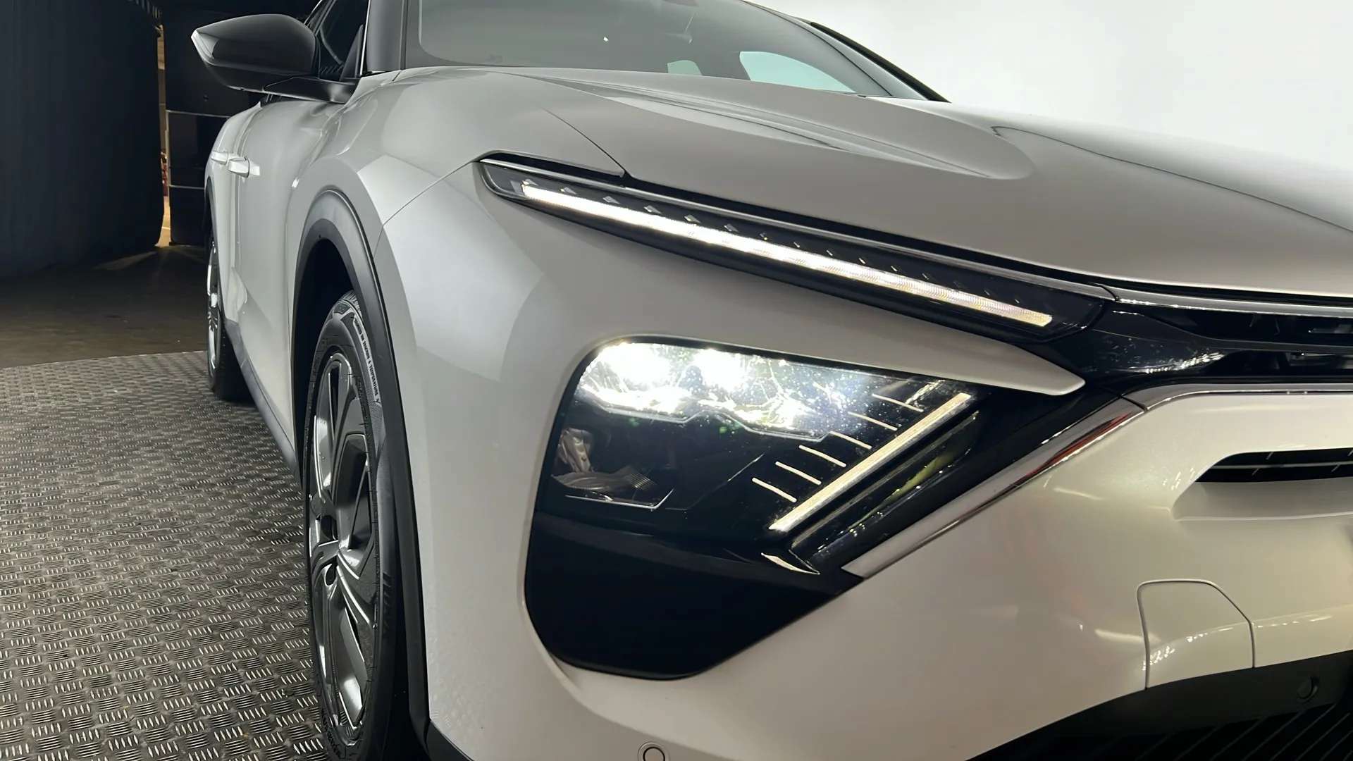 2023 CITROEN C5 X 2023 CITROEN C5 X