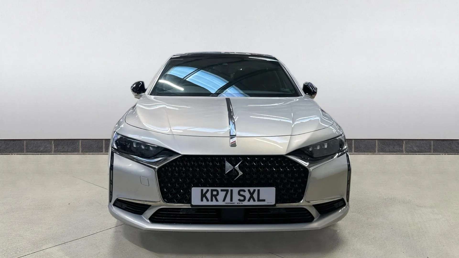 A 2021 DS DS 9 1.6 E-TENSE Rivoli + EAT8 A 2021 DS DS 9 1.6 E-TENSE Rivoli + EAT8