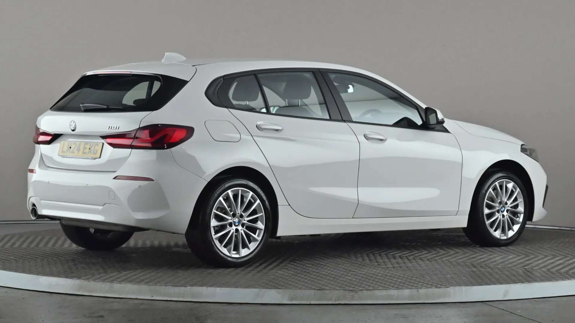 2024 BMW 1 SERIES 2024 BMW 1 SERIES