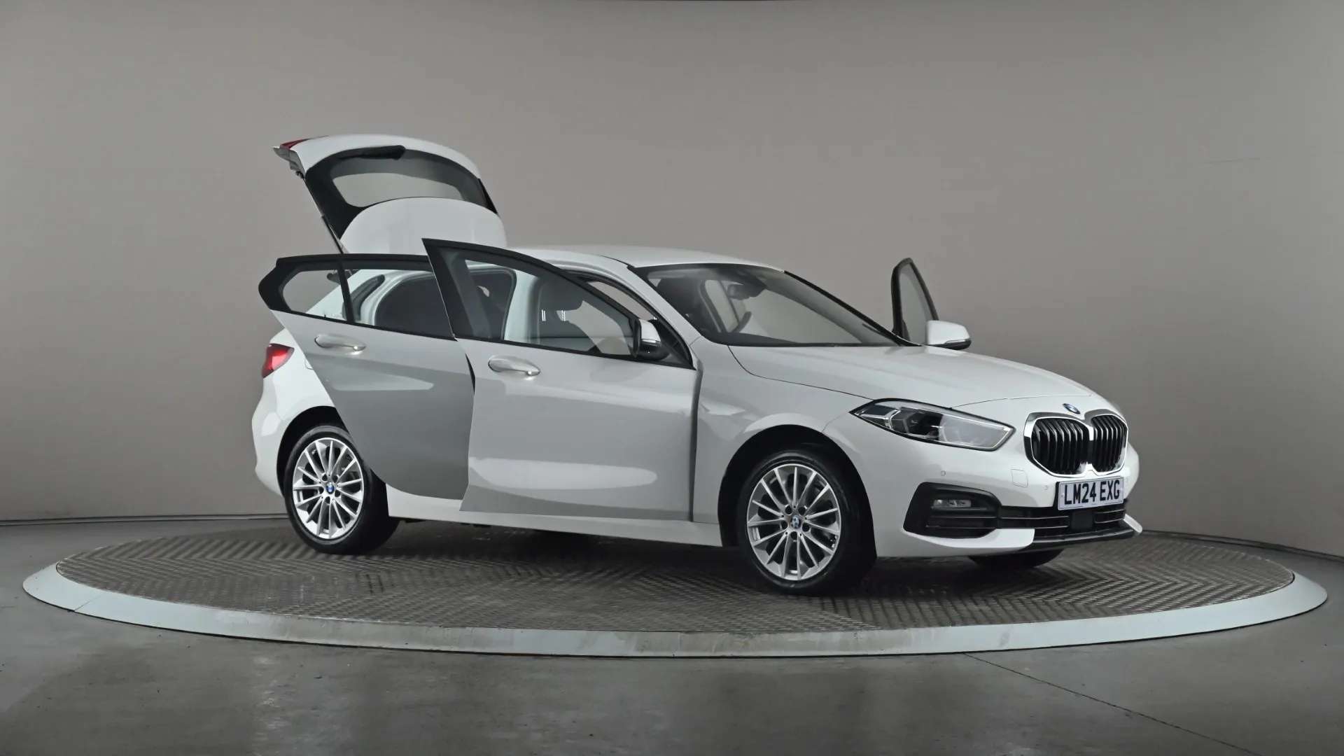 2024 BMW 1 SERIES 2024 BMW 1 SERIES