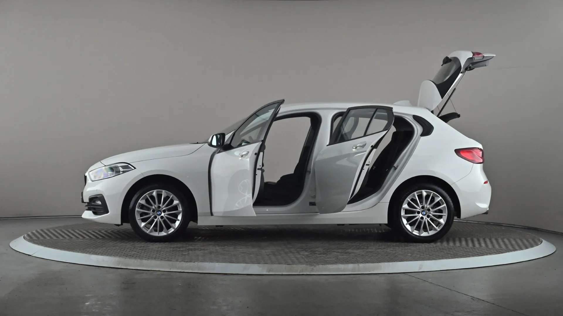 2024 BMW 1 SERIES 2024 BMW 1 SERIES