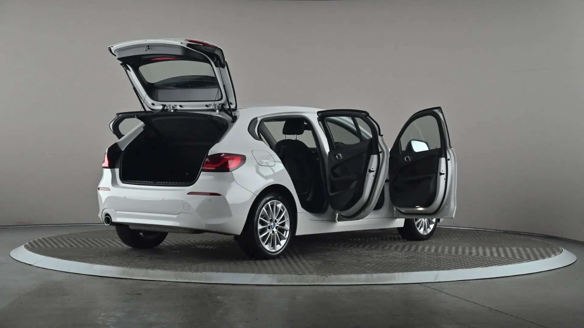 2024 BMW 1 SERIES 2024 BMW 1 SERIES