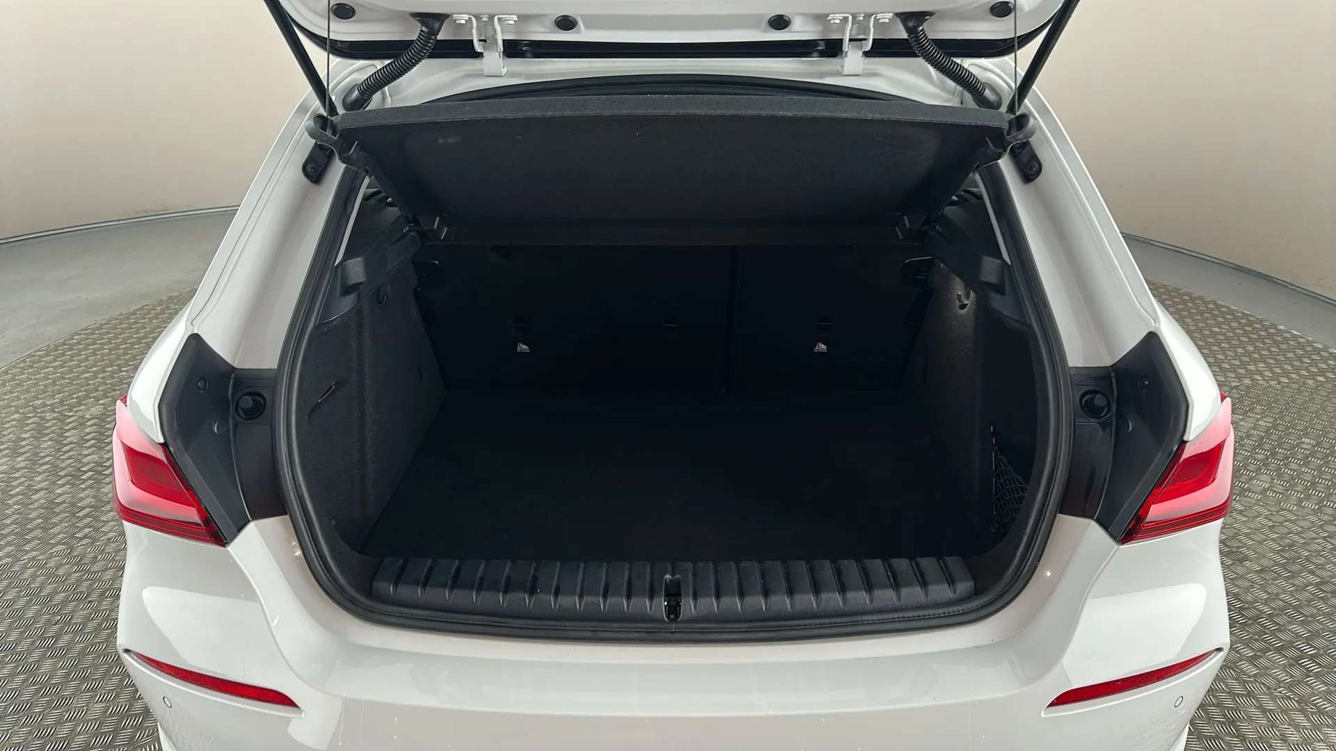 2024 BMW 1 SERIES 2024 BMW 1 SERIES