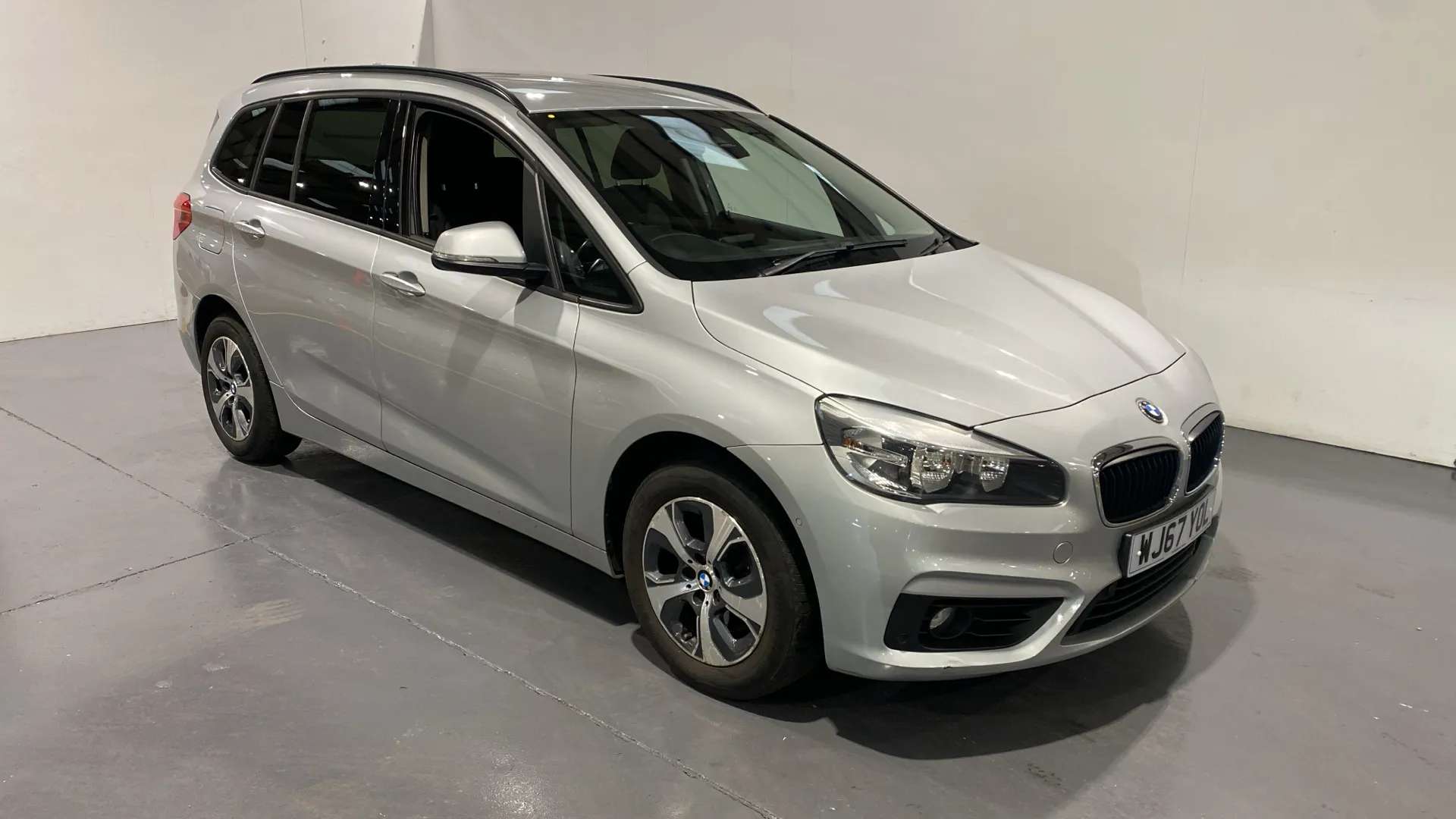 A 2017 BMW 2 SERIES 218d SE Step Auto A 2017 BMW 2 SERIES 218d SE Step Auto