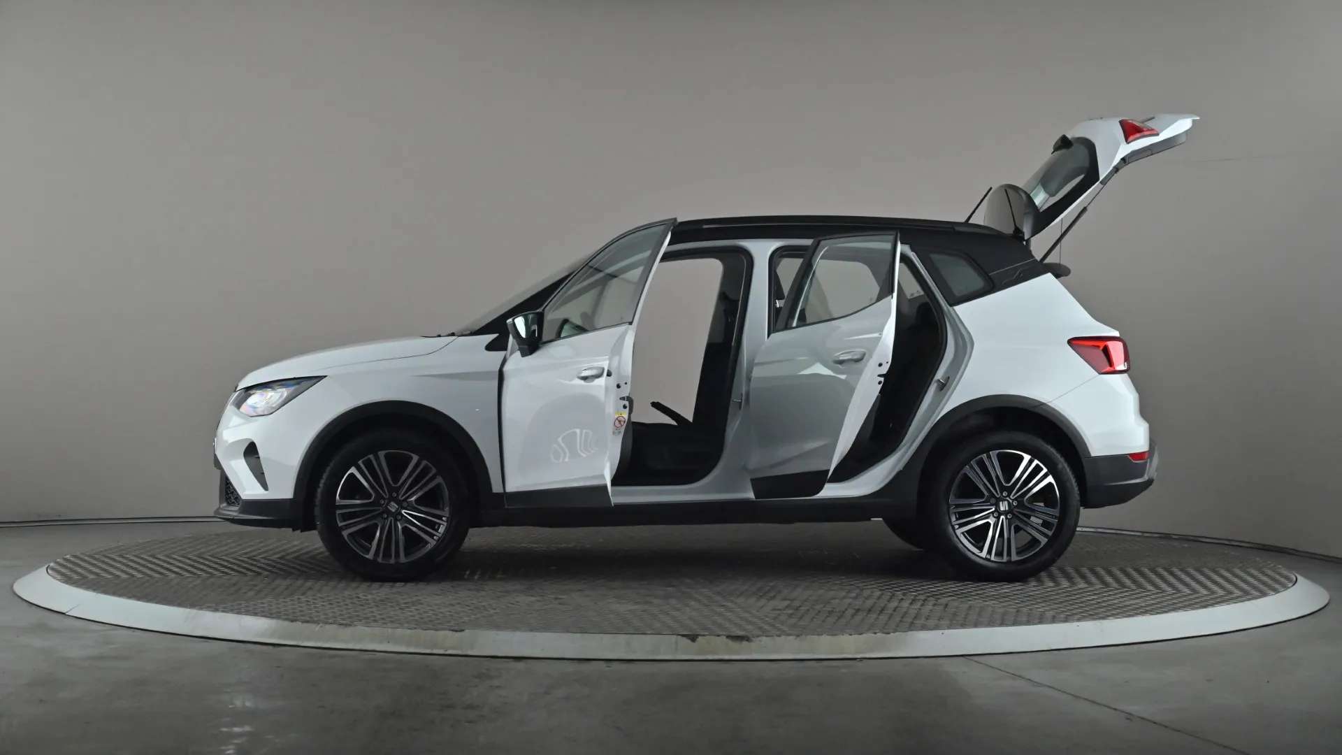 2023 SEAT ARONA 2023 SEAT ARONA
