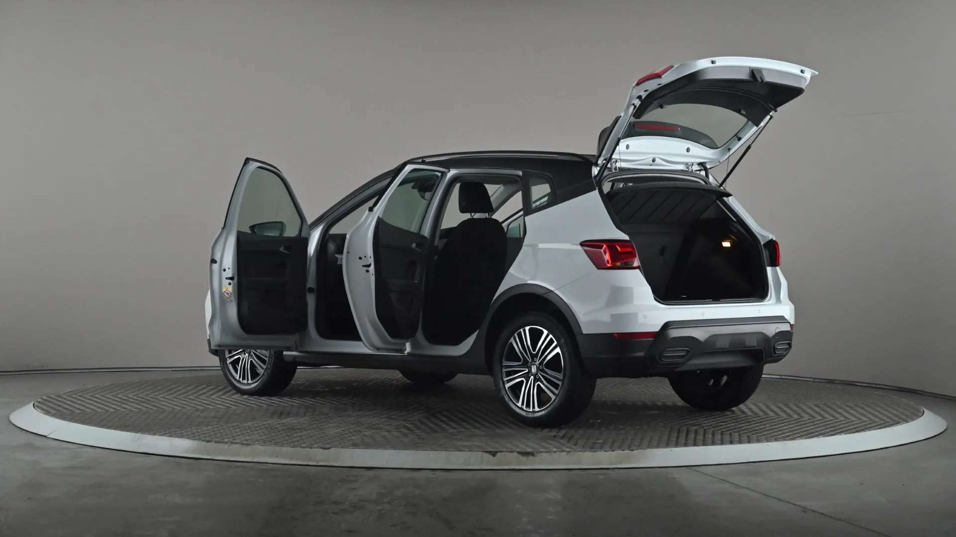 2023 SEAT ARONA 2023 SEAT ARONA