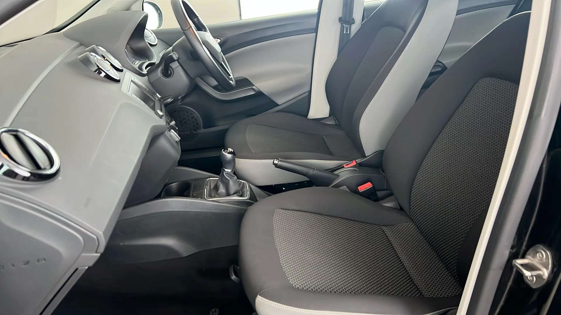 2017 SEAT IBIZA 2017 SEAT IBIZA