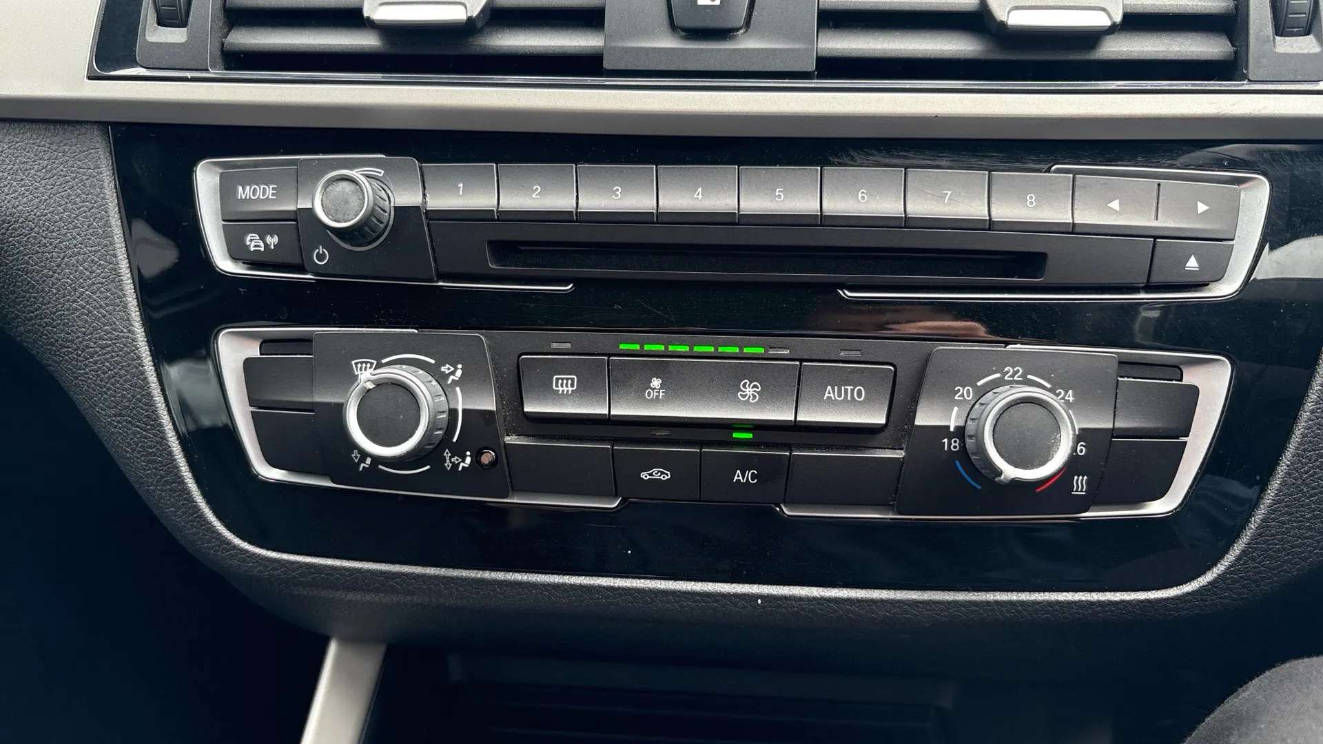 2018 BMW 1 SERIES 2018 BMW 1 SERIES