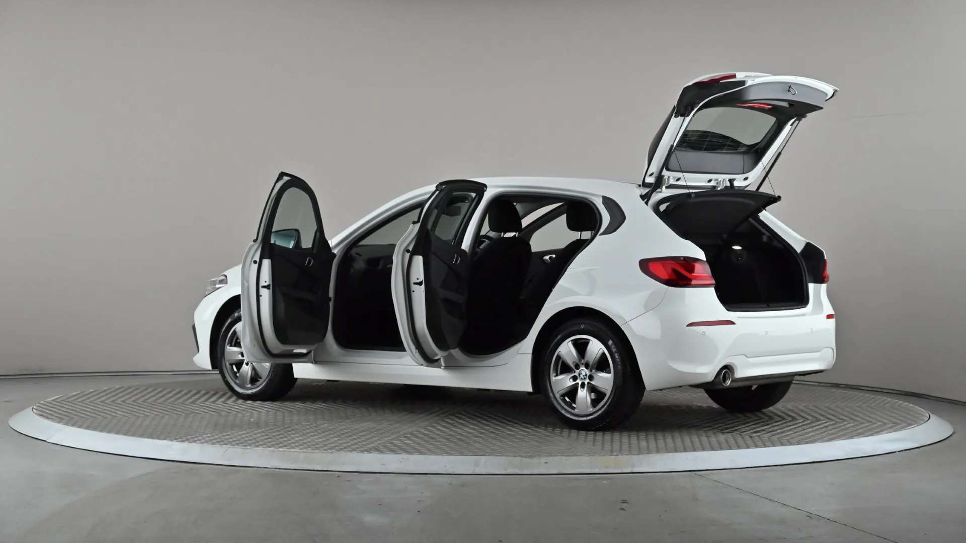2022 BMW 1 SERIES 2022 BMW 1 SERIES