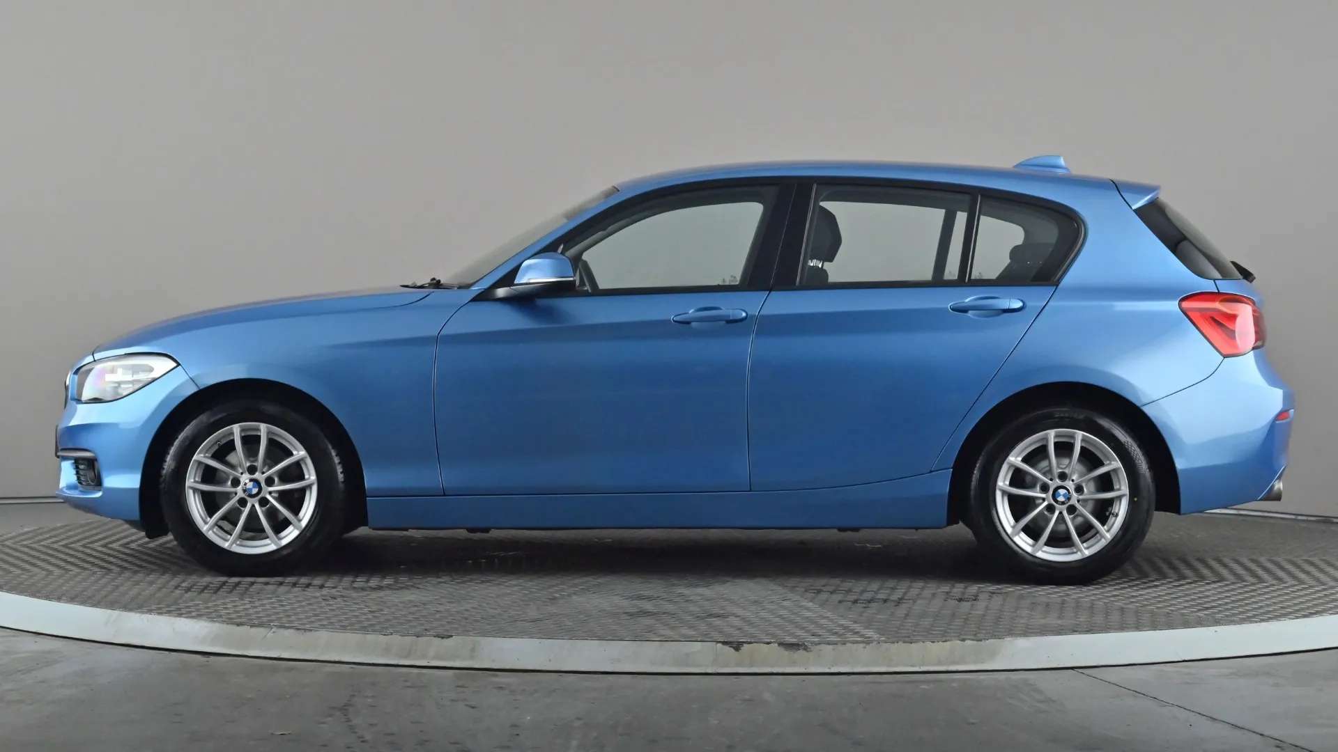 2019 BMW 1 SERIES 2019 BMW 1 SERIES