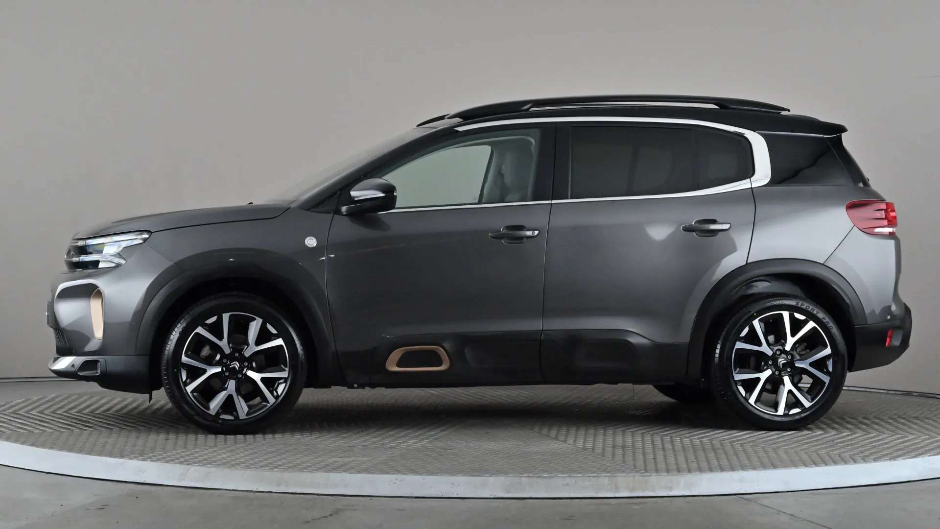 A 2023 CITROEN C5 AIRCROSS 1.2 PureTech C-Series Edition A 2023 CITROEN C5 AIRCROSS 1.2 PureTech C-Series Edition