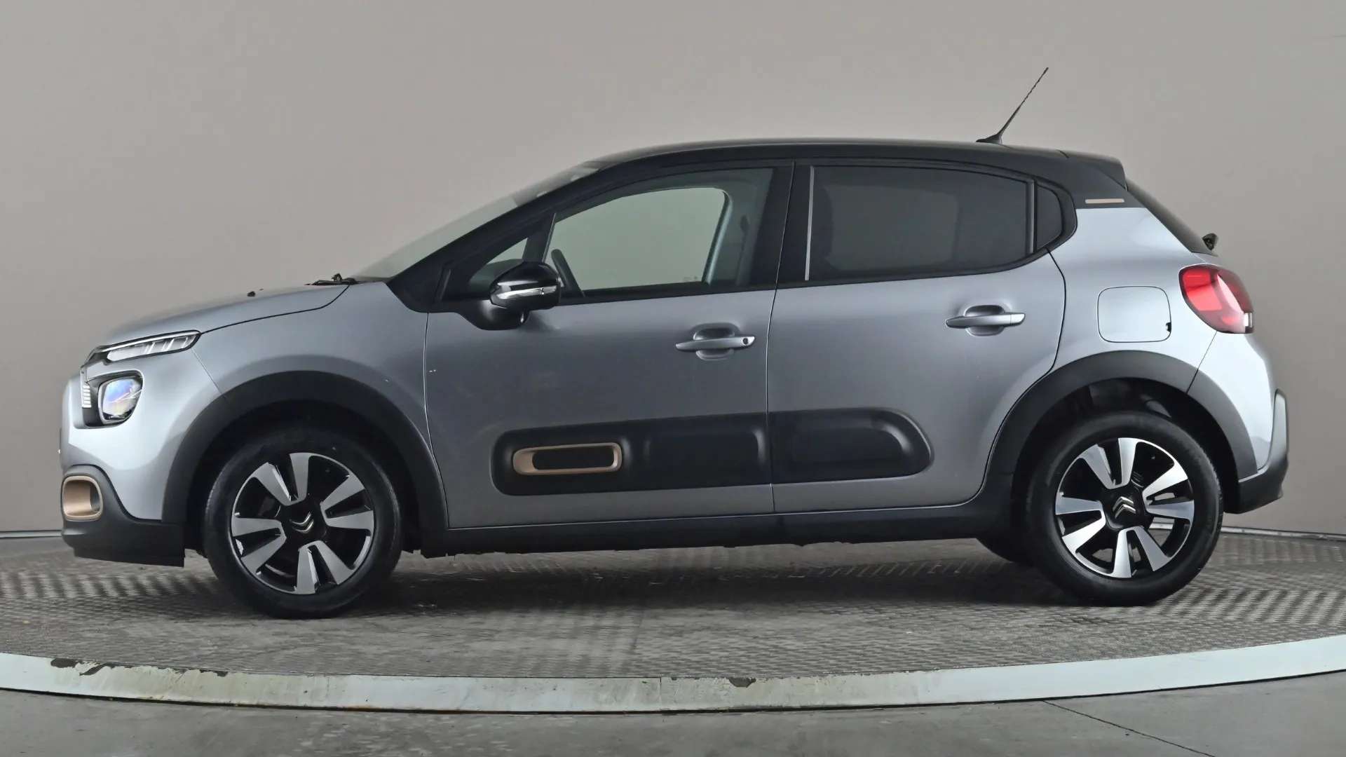 A 2023 CITROEN C3 1.2 PureTech C-Series Edition A 2023 CITROEN C3 1.2 PureTech C-Series Edition