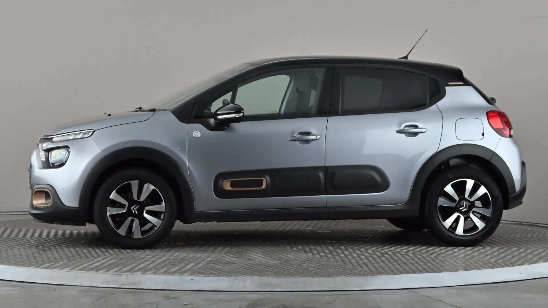 A 2023 CITROEN C3 1.2 PureTech C-Series Edition A 2023 CITROEN C3 1.2 PureTech C-Series Edition