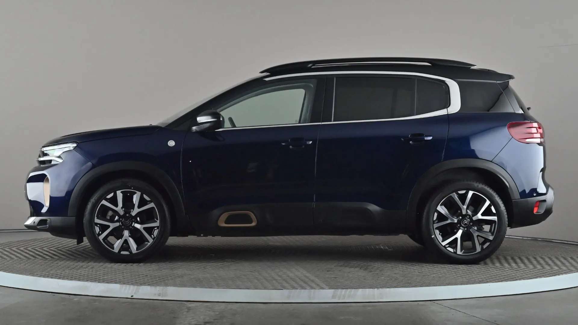 A 2023 CITROEN C5 AIRCROSS 1.5 BlueHDi C-Series Edition A 2023 CITROEN C5 AIRCROSS 1.5 BlueHDi C-Series Edition