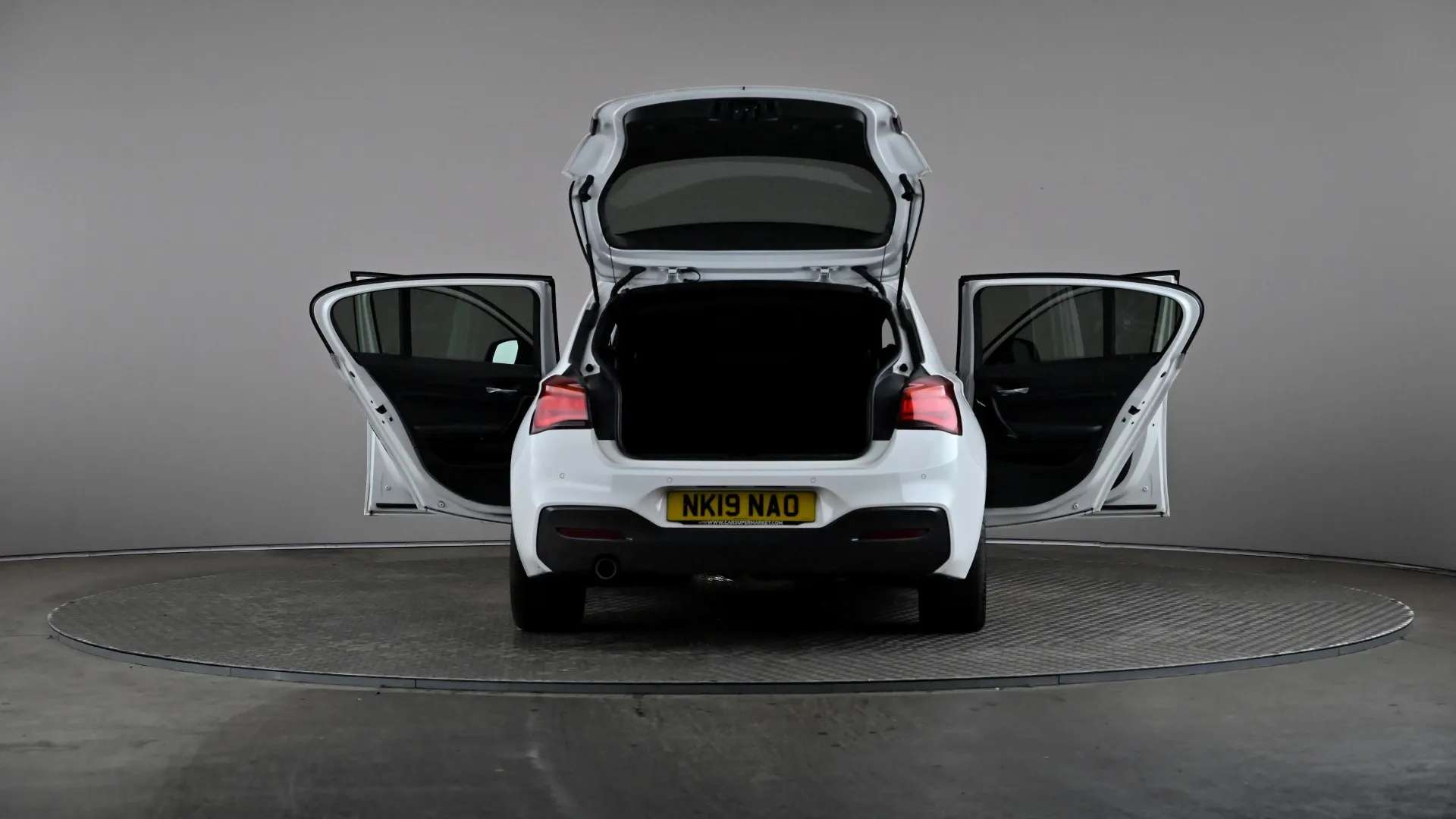 2019 BMW 1 SERIES 2019 BMW 1 SERIES