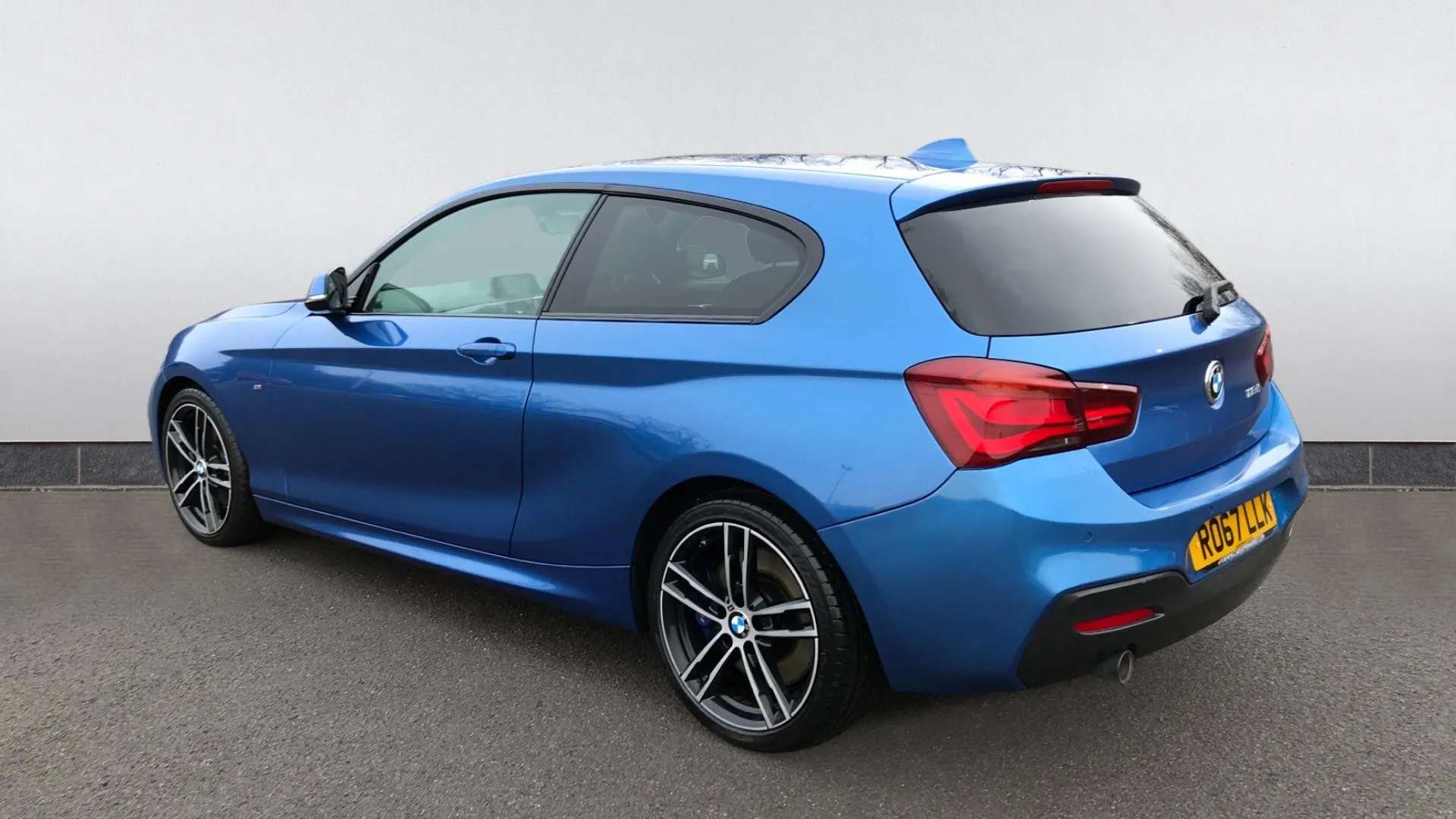 A 2017 BMW 1 SERIES 118d M Sport Shadow Edition A 2017 BMW 1 SERIES 118d M Sport Shadow Edition
