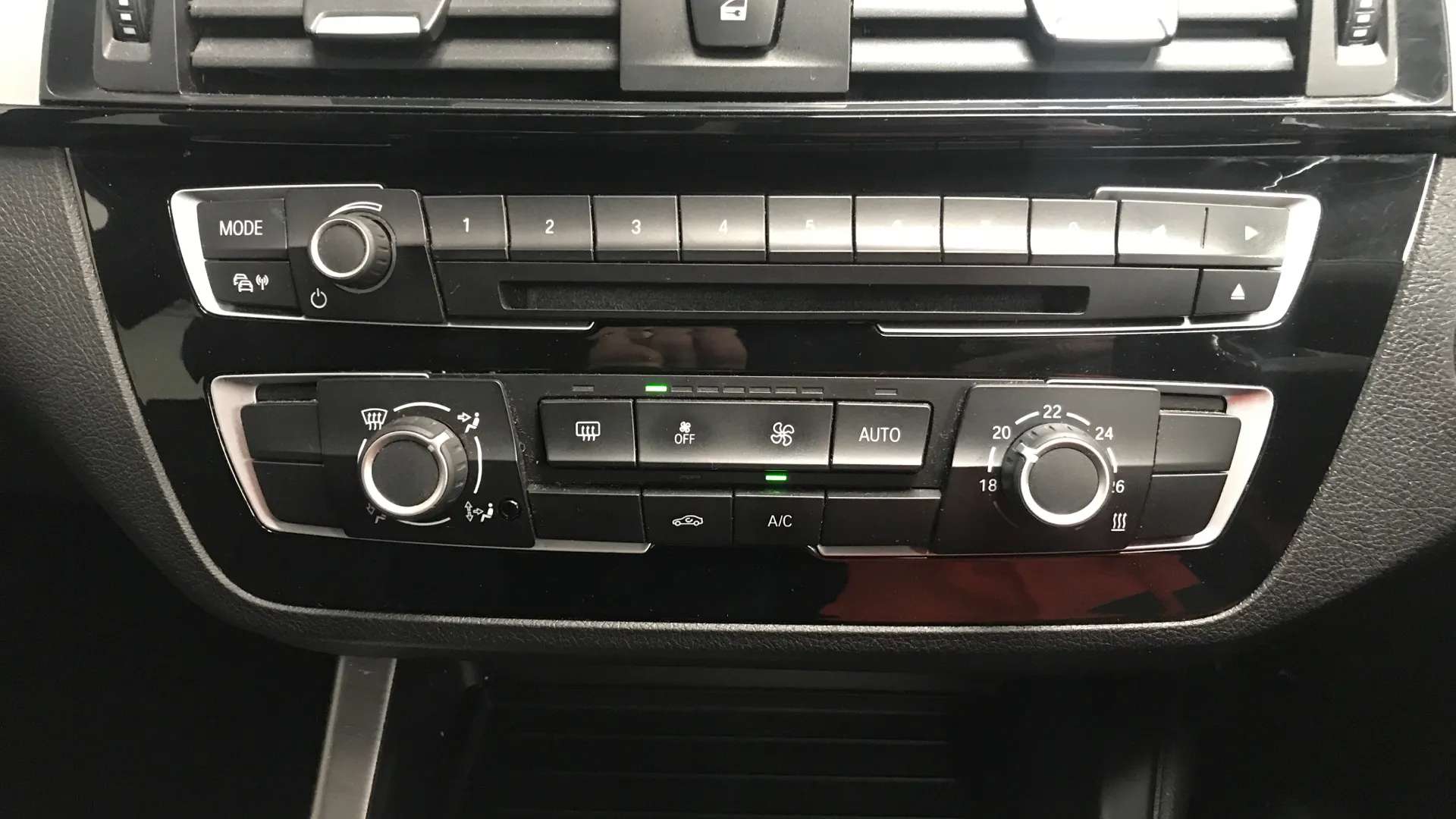 2018 BMW 1 SERIES 2018 BMW 1 SERIES