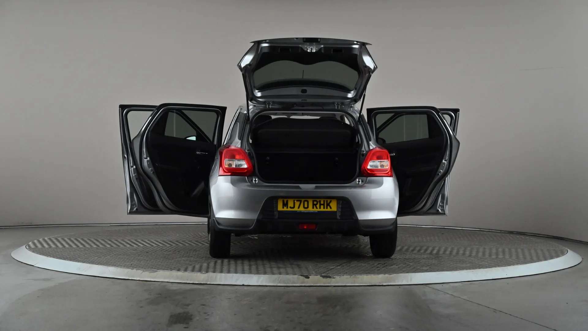 2020 SUZUKI SWIFT 2020 SUZUKI SWIFT