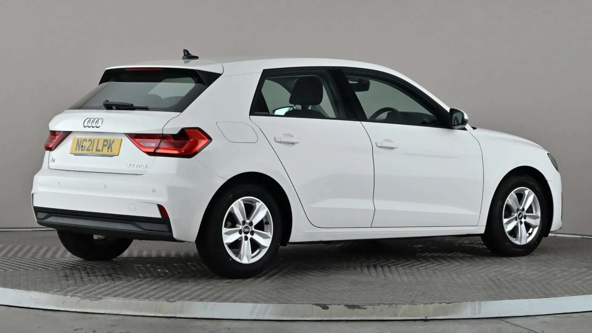 2021 AUDI A1 2021 AUDI A1