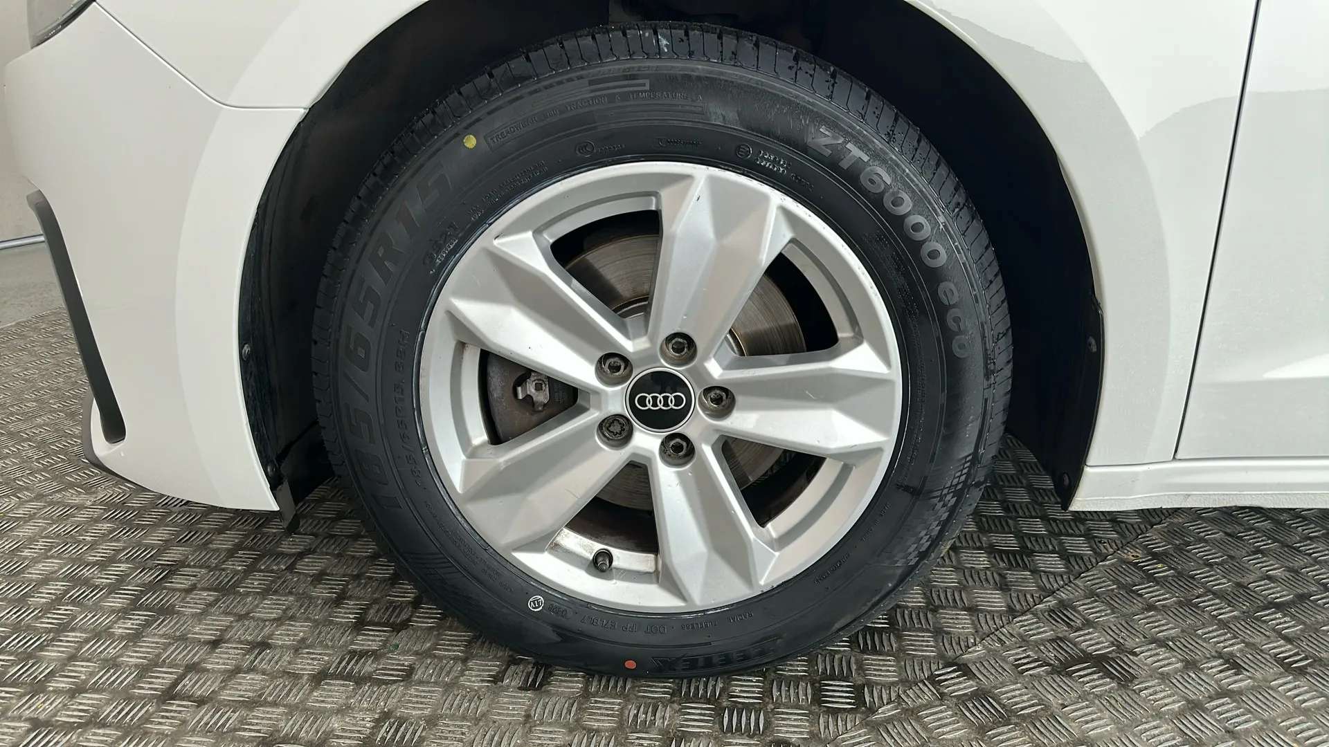 2021 AUDI A1 2021 AUDI A1