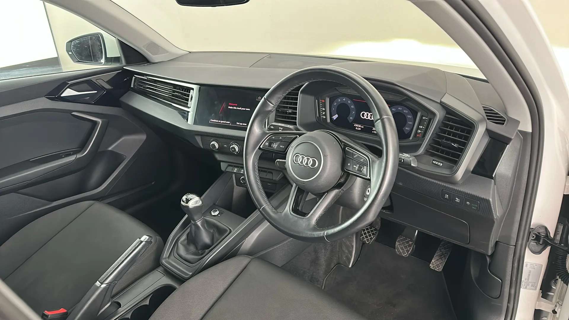 2021 AUDI A1 2021 AUDI A1