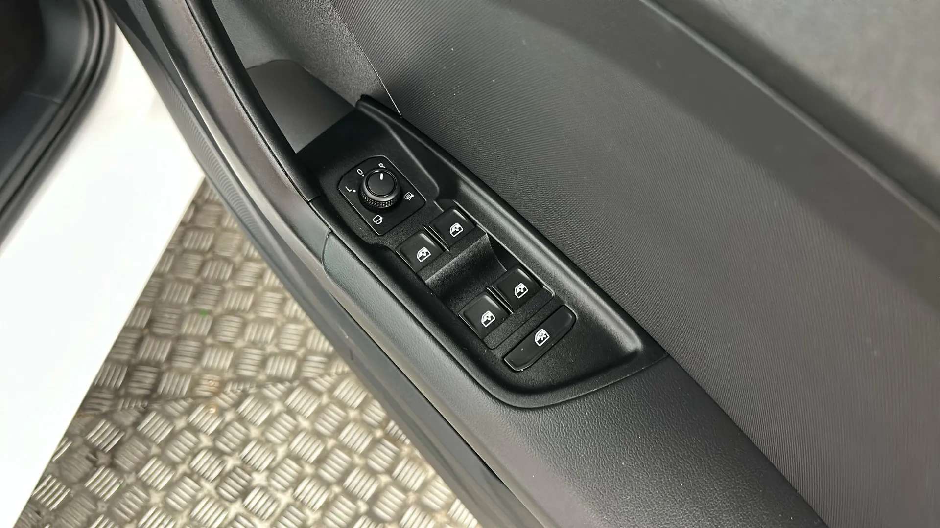 2021 AUDI A1 2021 AUDI A1