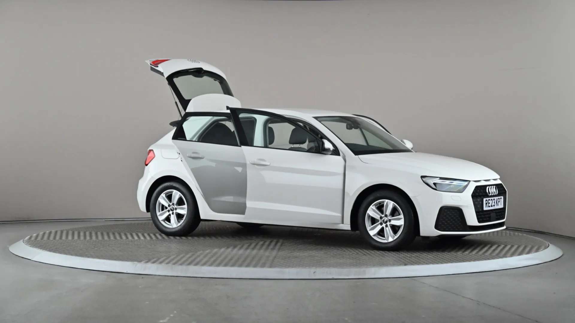 2023 AUDI A1 2023 AUDI A1