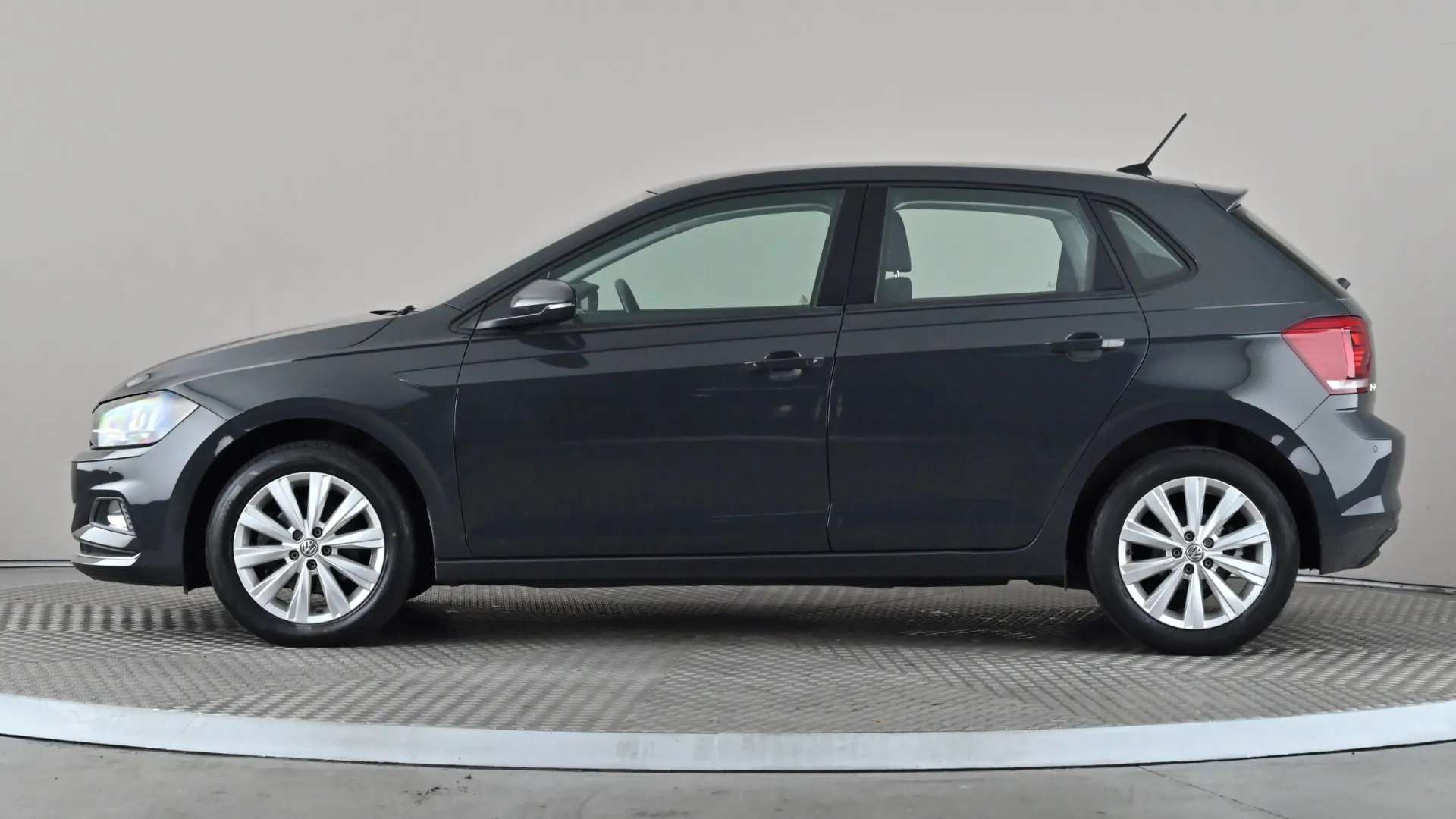 A 2019 VOLKSWAGEN POLO 1.0 TSI 115 SEL DSG A 2019 VOLKSWAGEN POLO 1.0 TSI 115 SEL DSG