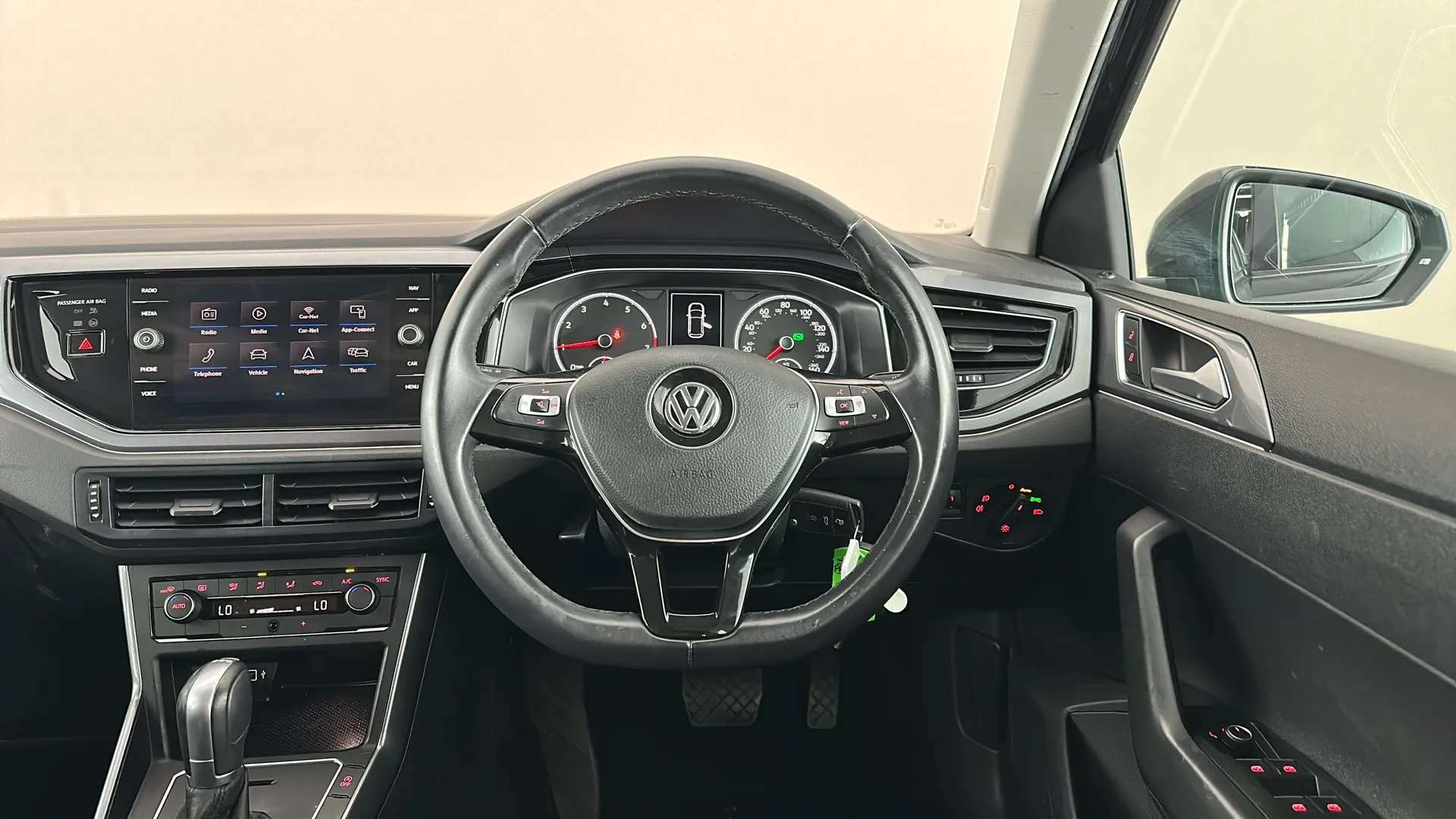2019 VOLKSWAGEN POLO 2019 VOLKSWAGEN POLO