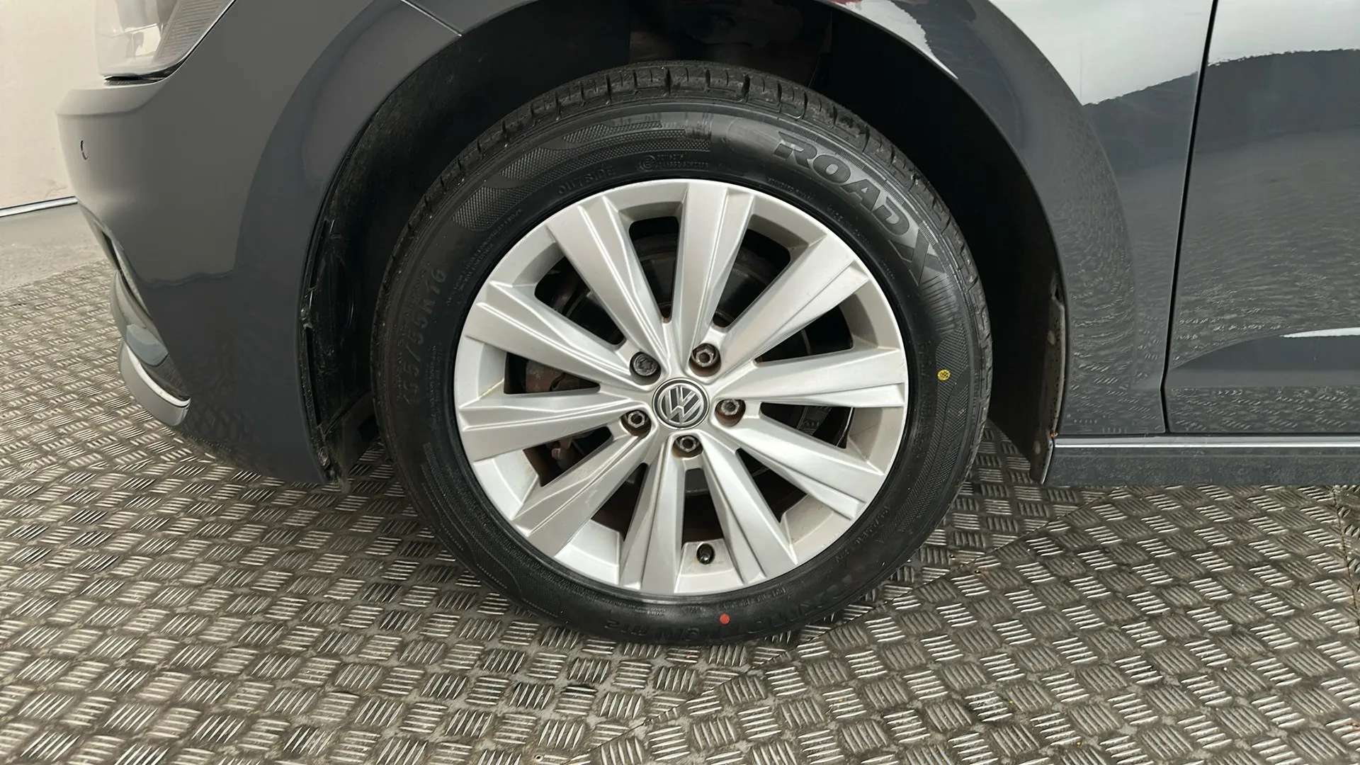 2019 VOLKSWAGEN POLO 2019 VOLKSWAGEN POLO