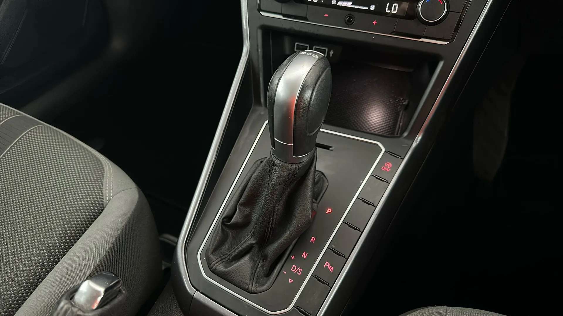 2019 VOLKSWAGEN POLO 2019 VOLKSWAGEN POLO