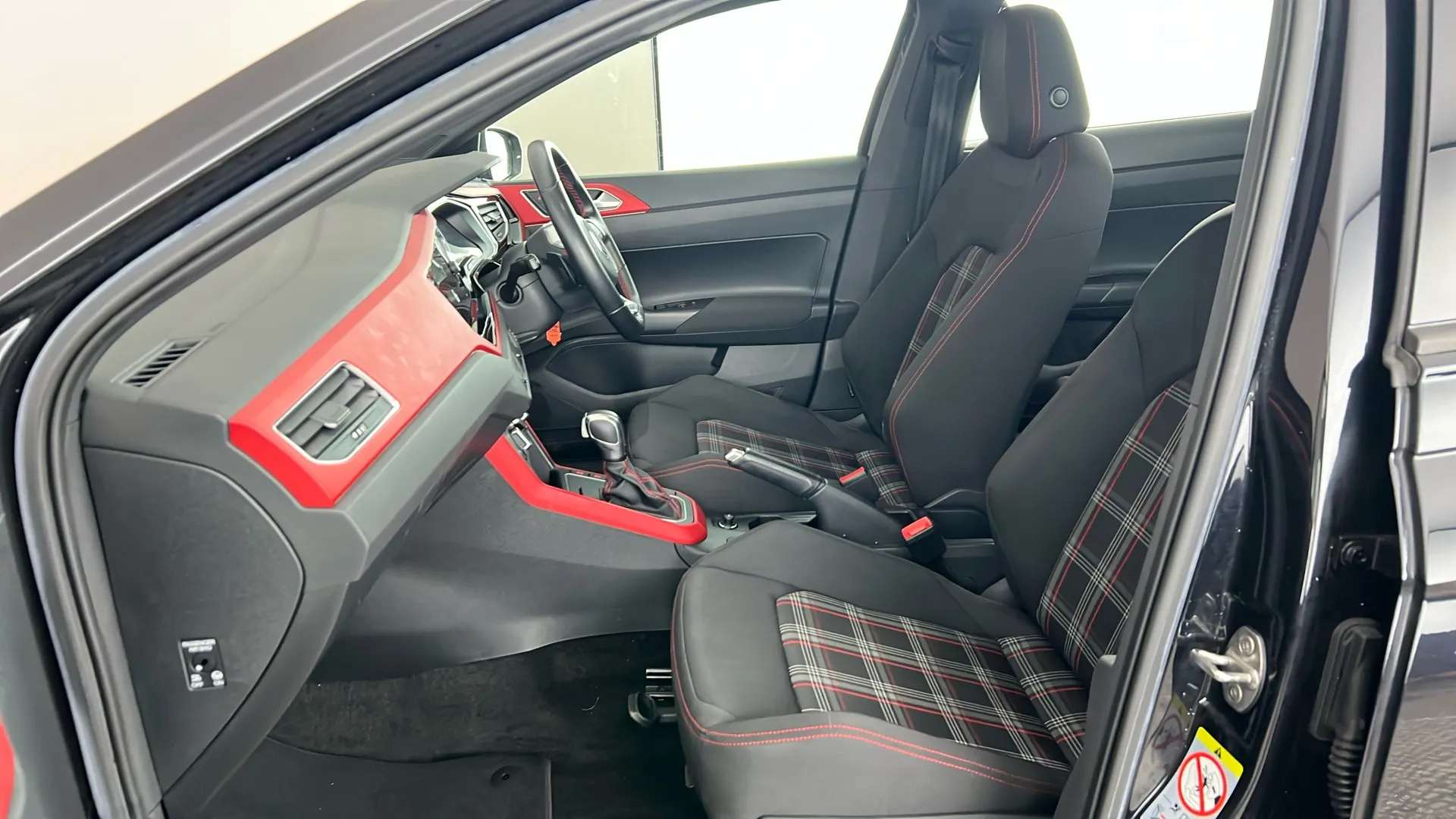 2021 VOLKSWAGEN POLO 2021 VOLKSWAGEN POLO