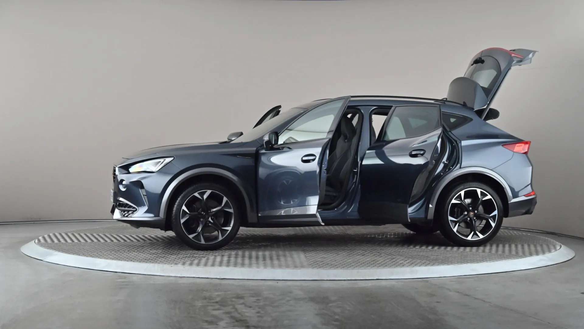 2024 CUPRA FORMENTOR 2024 CUPRA FORMENTOR