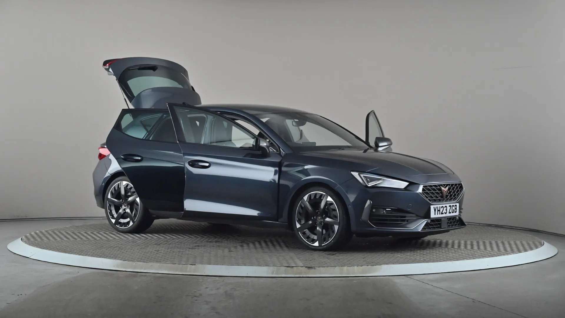 2023 CUPRA LEON 2023 CUPRA LEON
