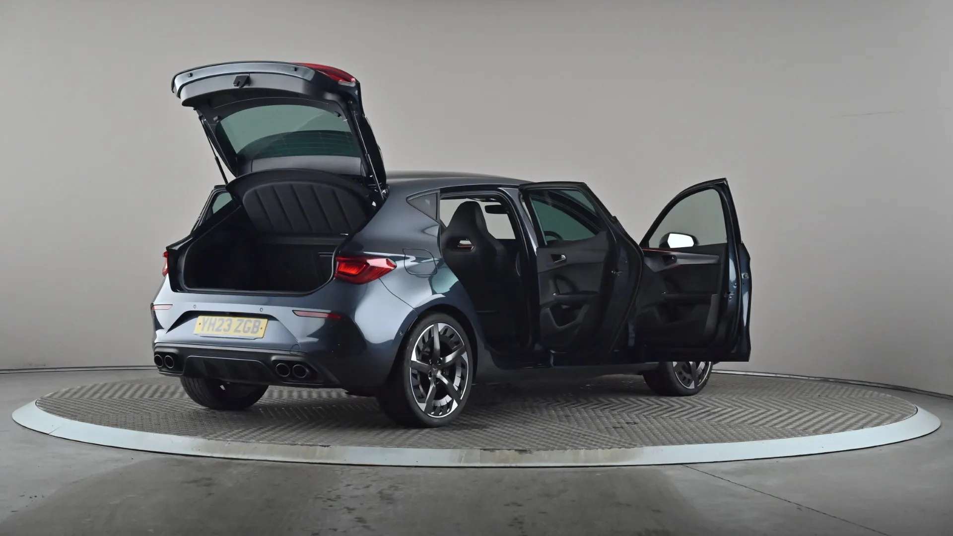 2023 CUPRA LEON 2023 CUPRA LEON