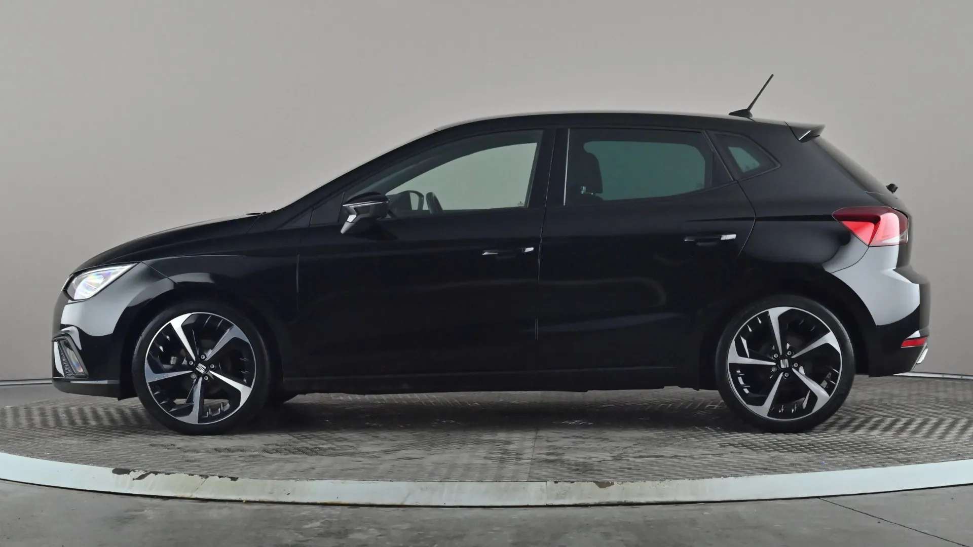 A 2023 SEAT IBIZA 1.0 TSI 95 FR Sport A 2023 SEAT IBIZA 1.0 TSI 95 FR Sport