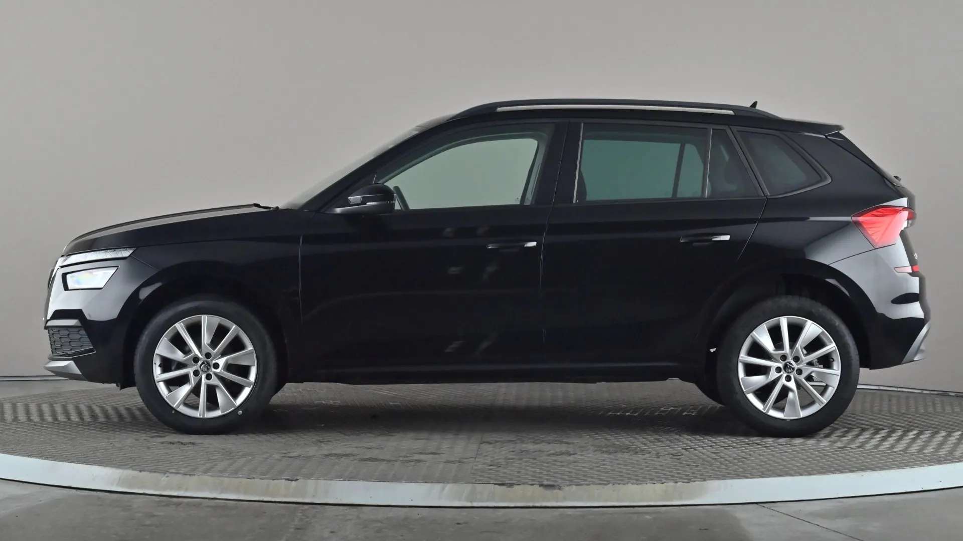 A 2023 SKODA KAMIQ 1.0 TSI 95 SE Drive A 2023 SKODA KAMIQ 1.0 TSI 95 SE Drive