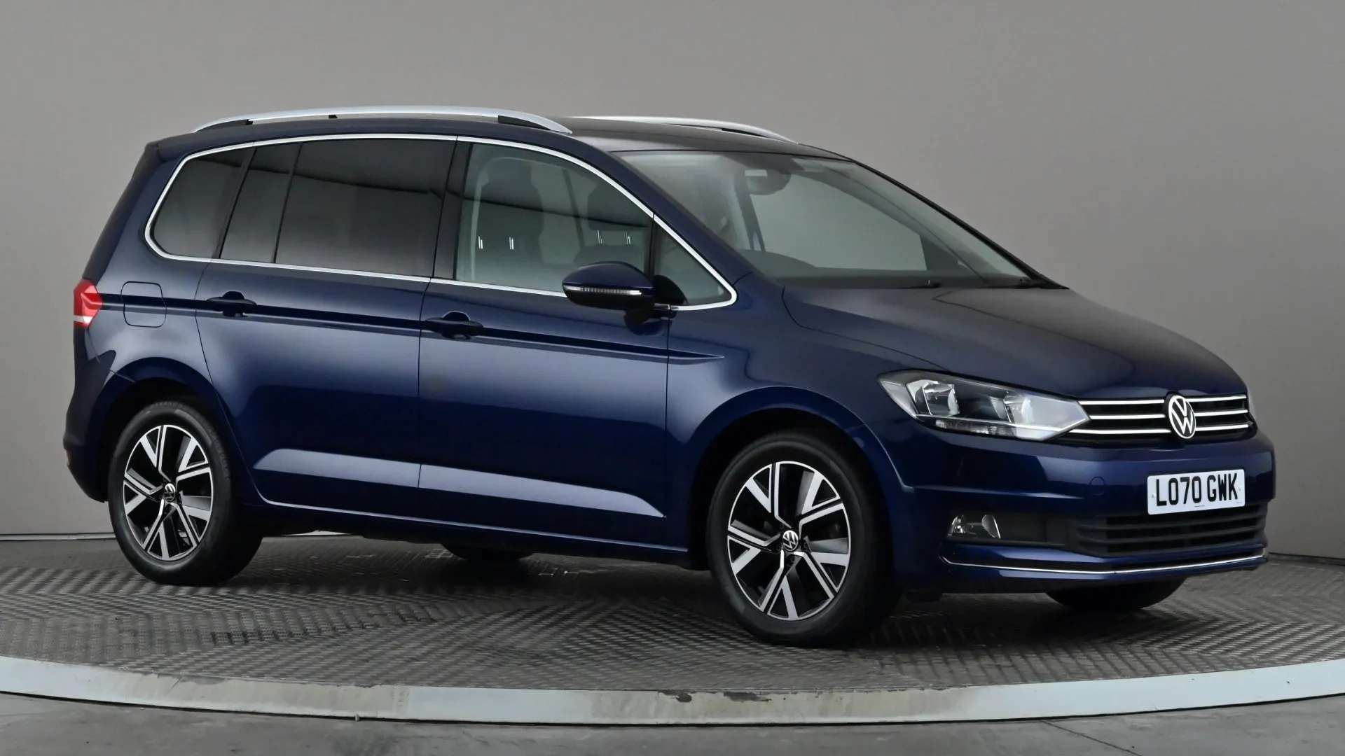 2021 VOLKSWAGEN TOURAN 2021 VOLKSWAGEN TOURAN