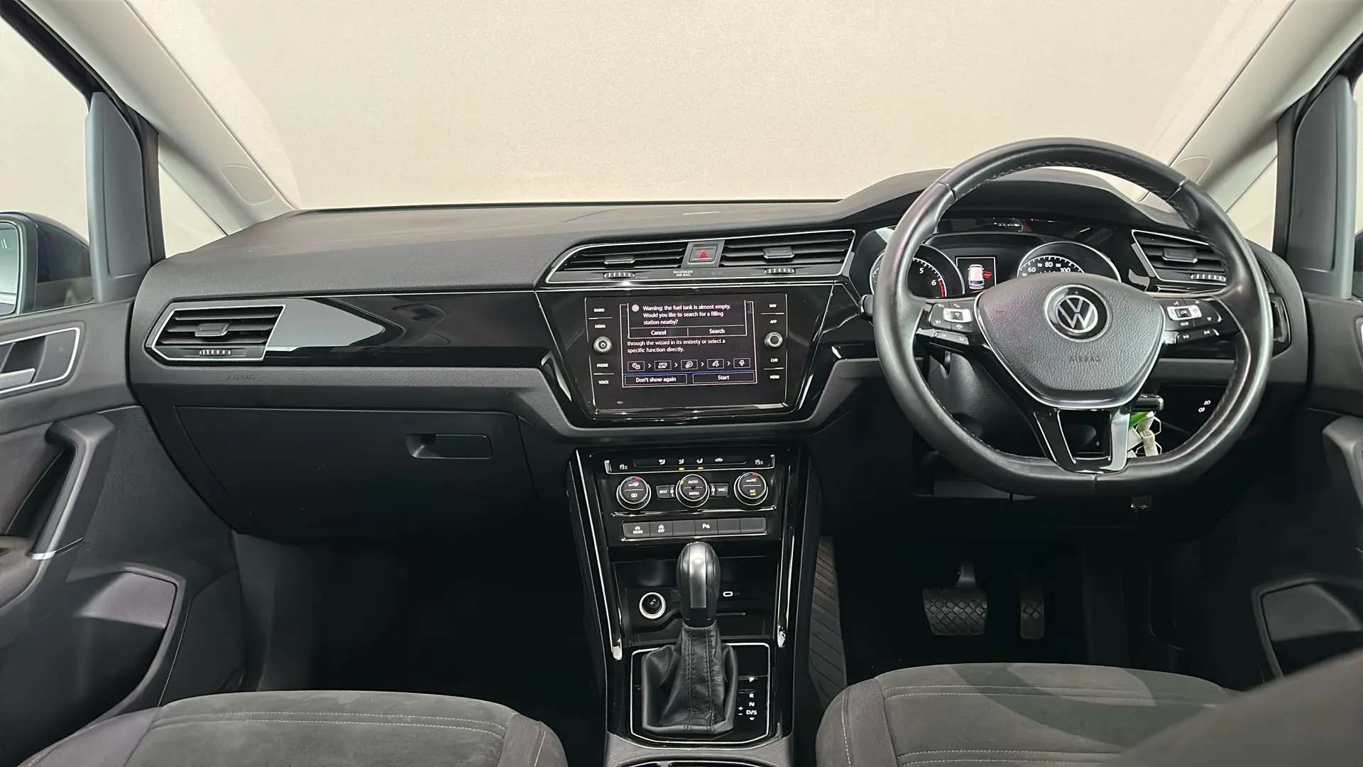 2021 VOLKSWAGEN TOURAN 2021 VOLKSWAGEN TOURAN